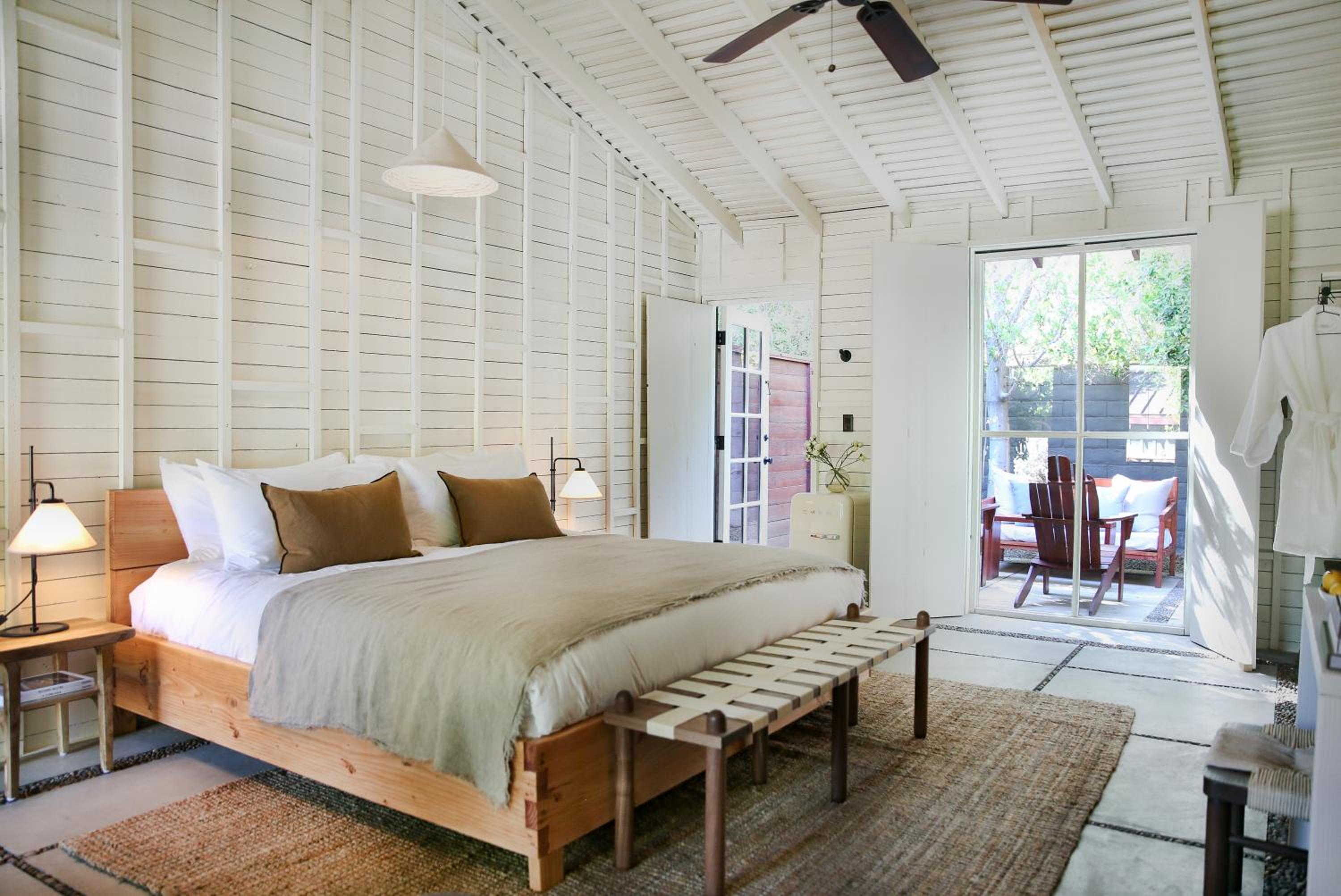 Palm Springs Vacations - Sparrows Lodge - Property Image 12
