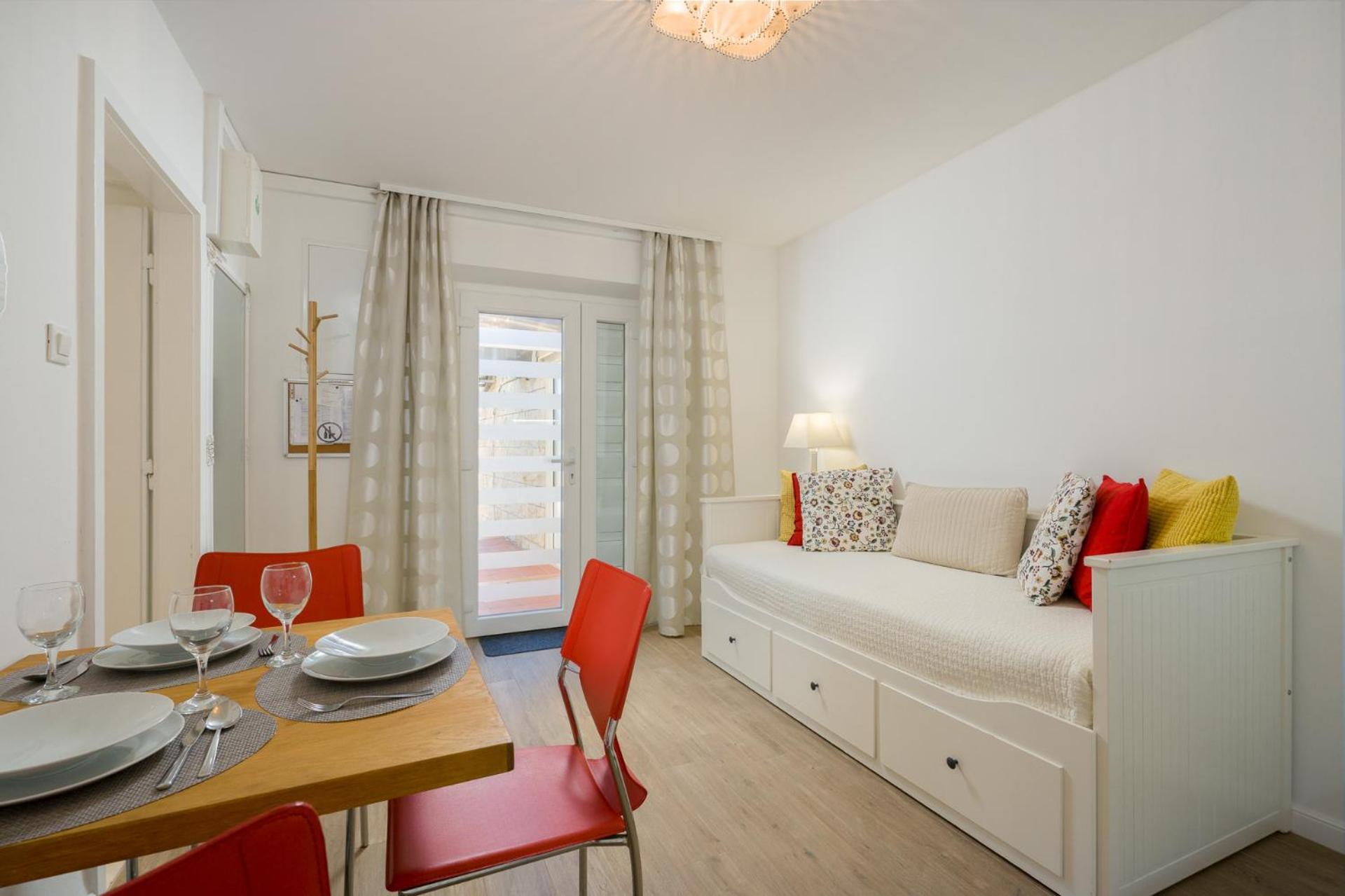 Apartments Zicara