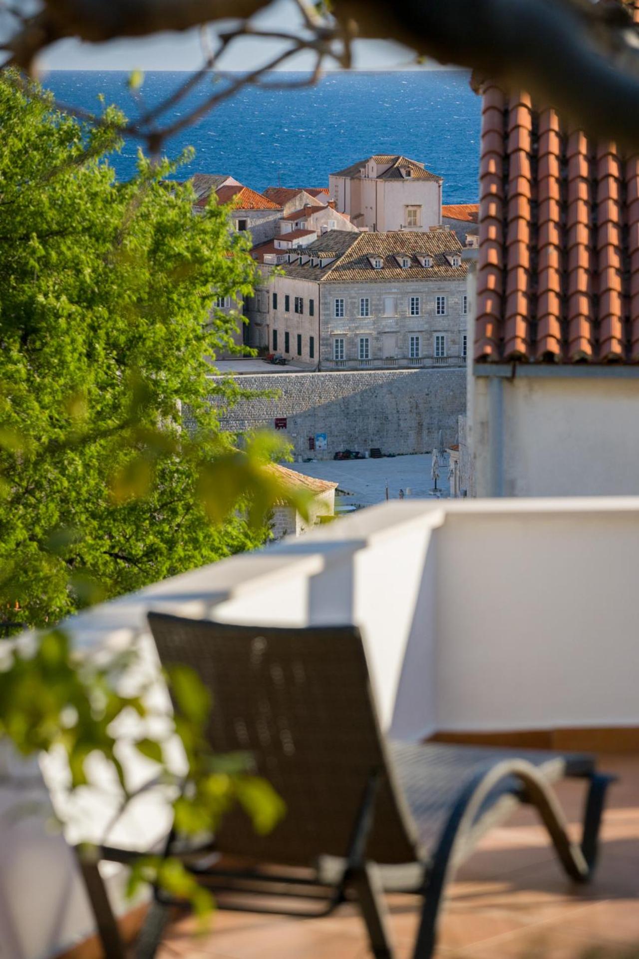 Apartments Zicara