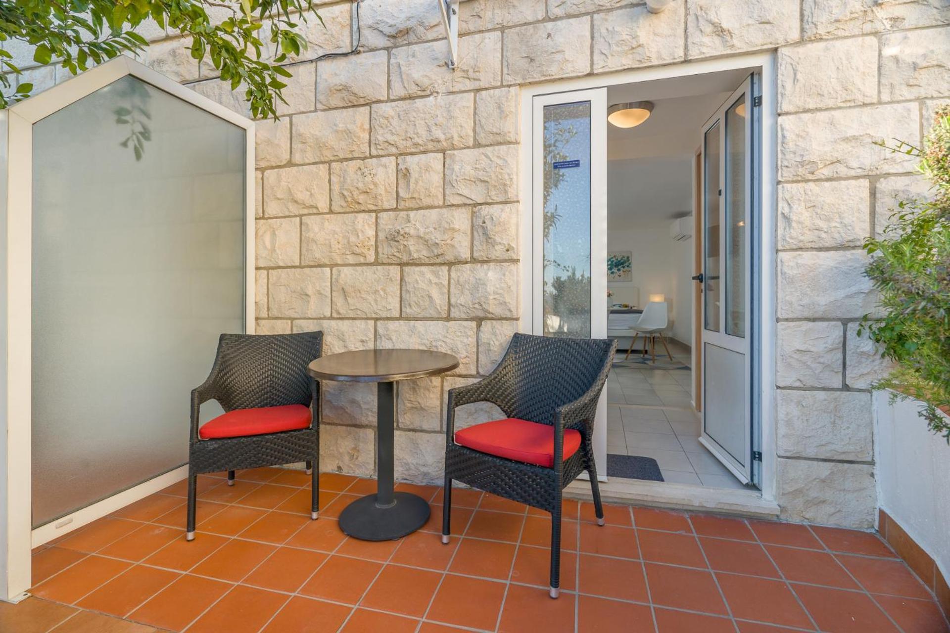 Apartments Zicara