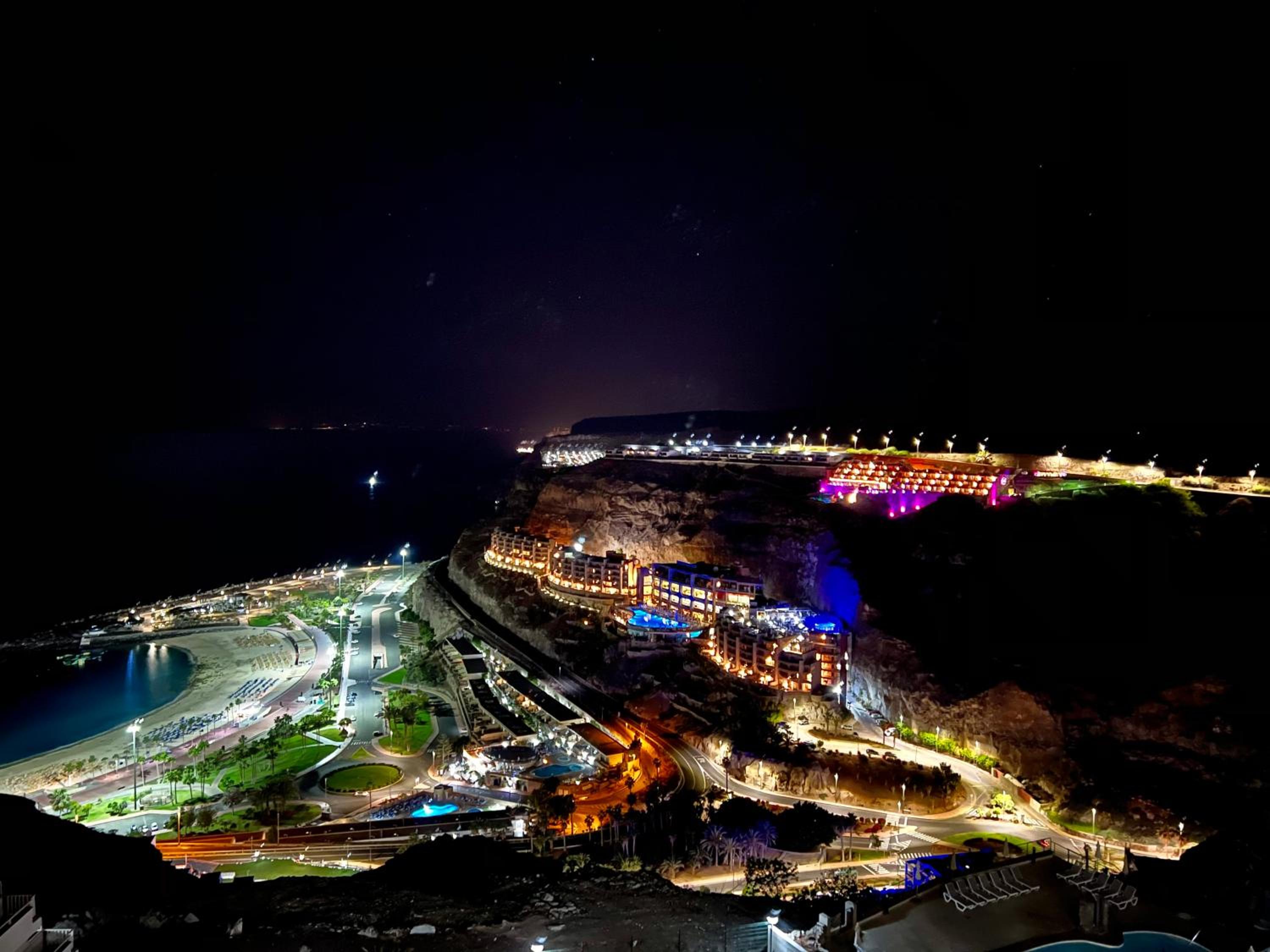 Canarias Sunshine Amadores view 2