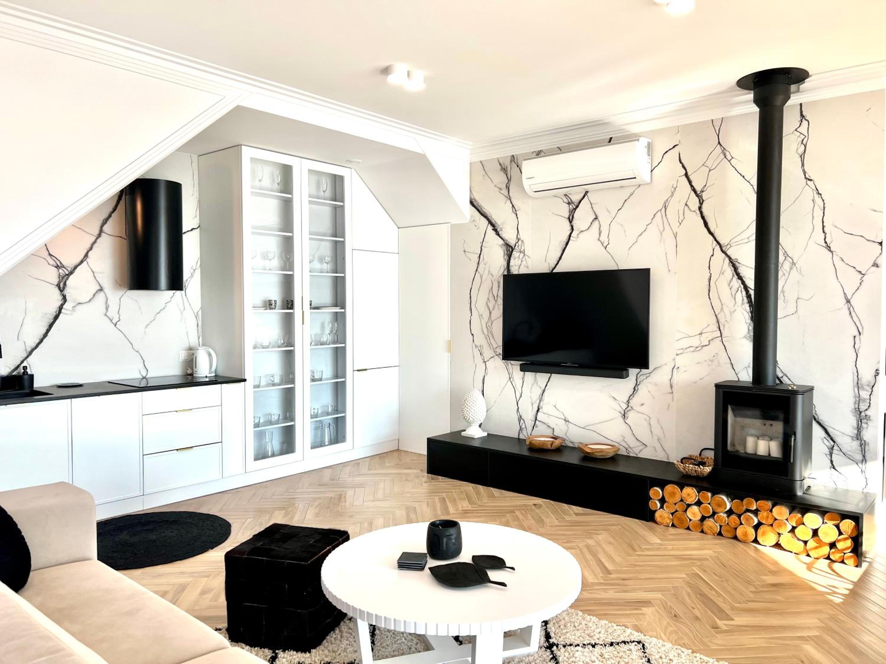 Apartament Masuria Sky w Nautica Resort z widokiem na jezioro Niegocin view 4