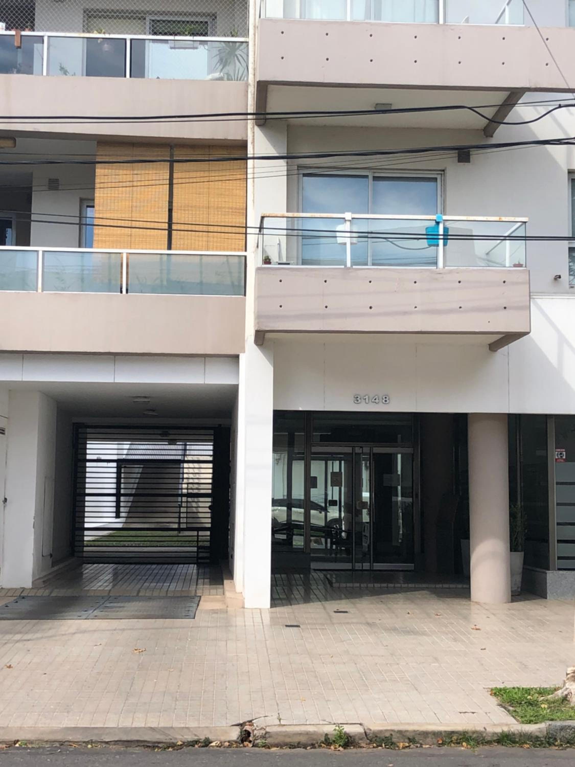 Departamento en Santa Fe, Capital. Con cochera y pileta