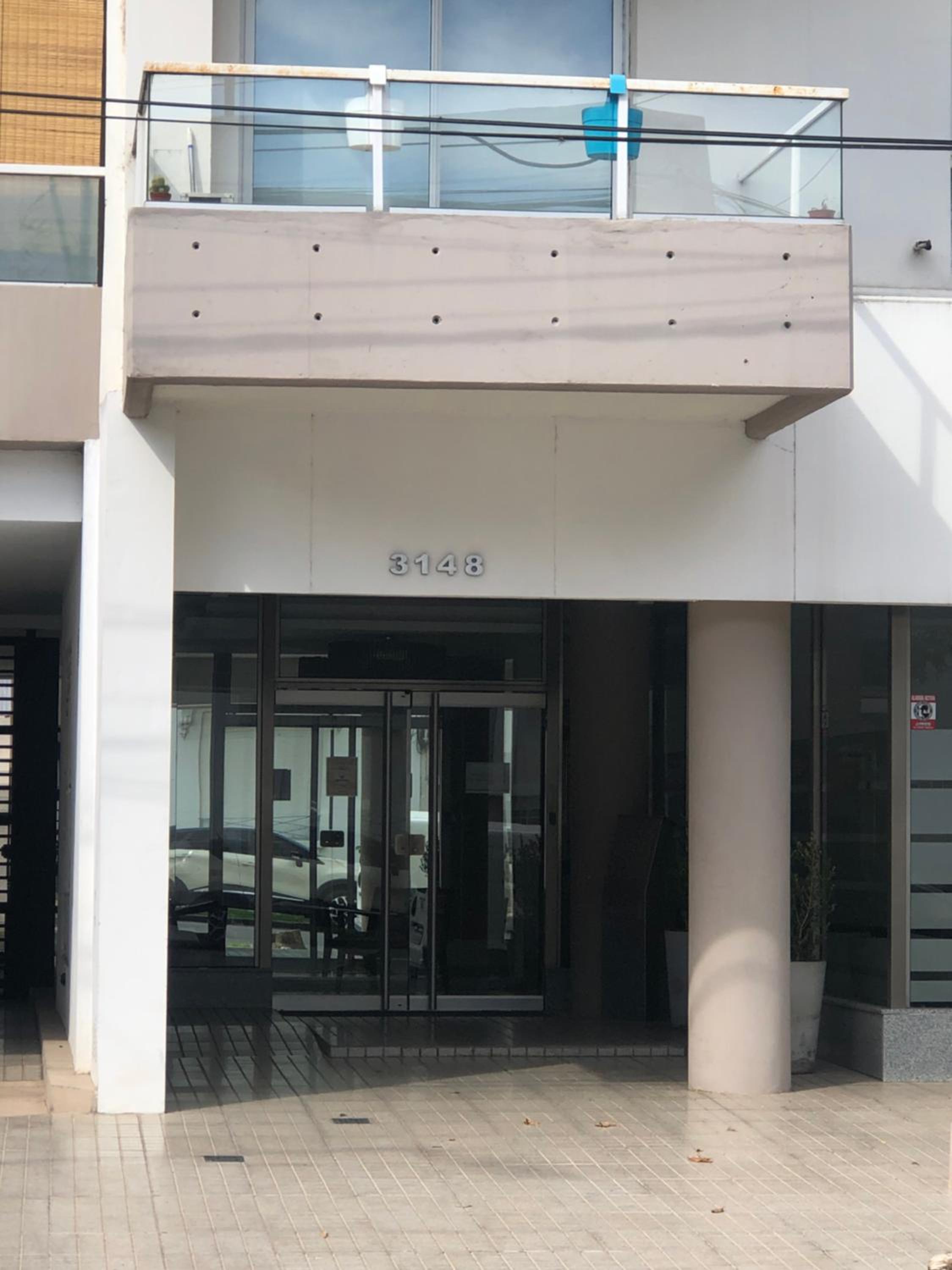 Departamento en Santa Fe, Capital. Con cochera y pileta
