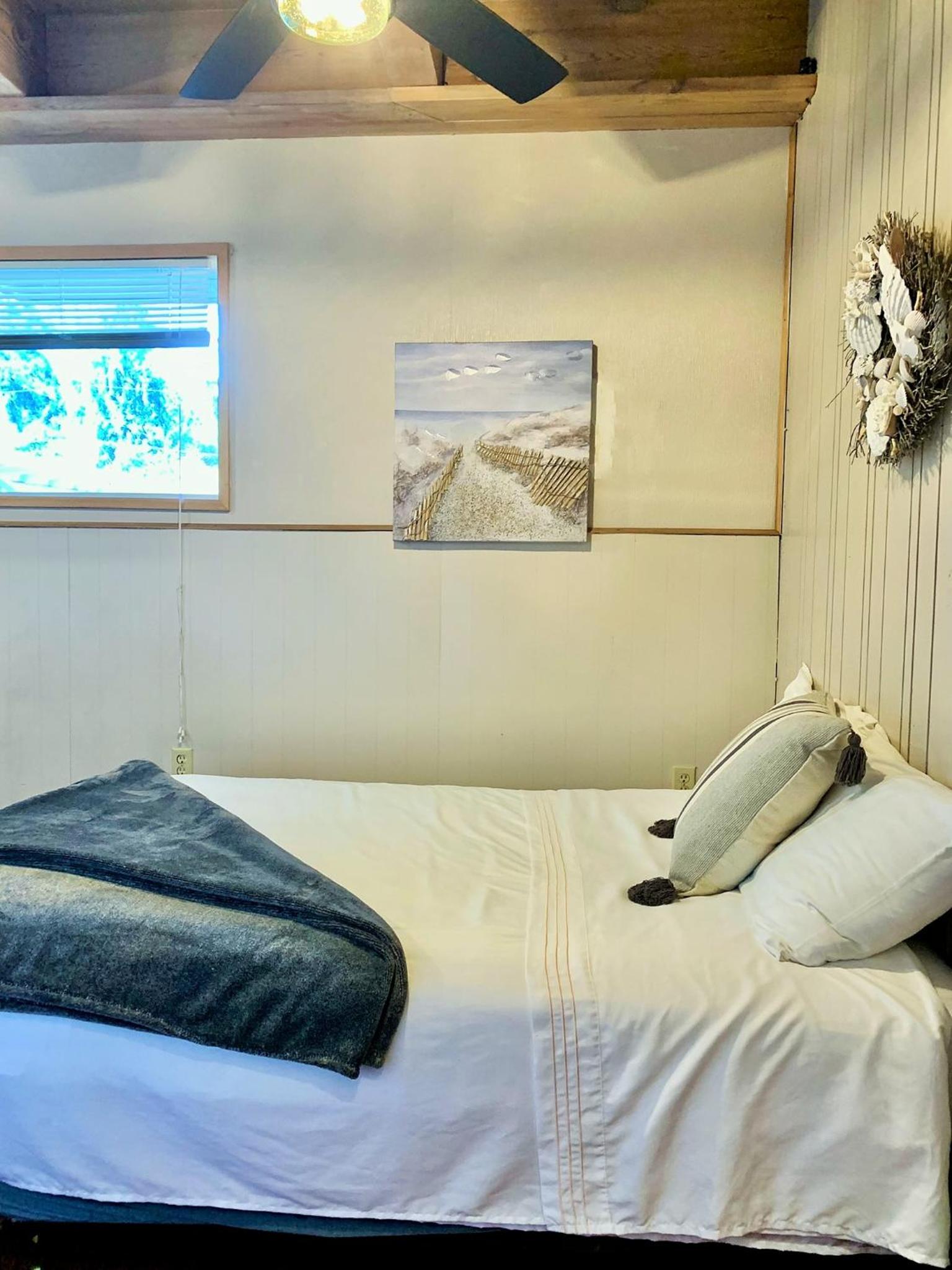 Breakers Boutique Inn