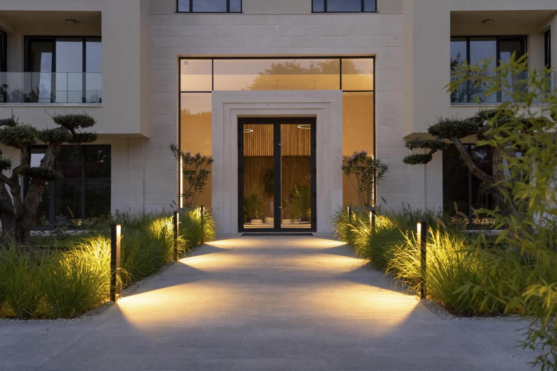 Marina Beach Azur- 100m from the BEACH & SPA! LUXURY APARTMENT!