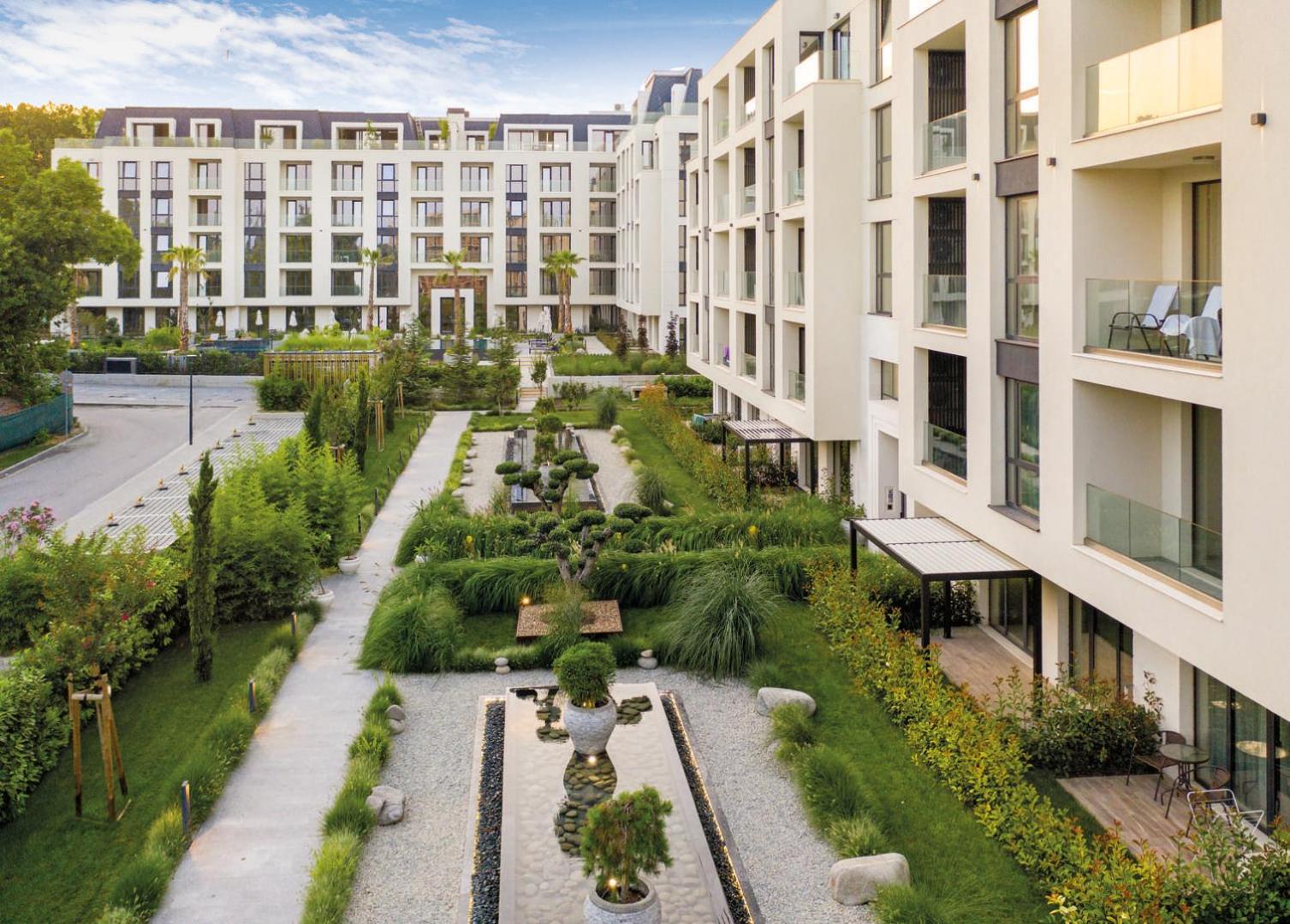 Marina Beach Azur- 100m from the BEACH & SPA! LUXURY APARTMENT!