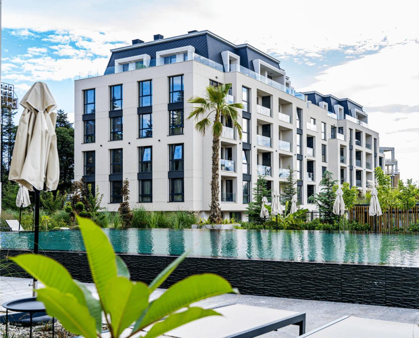Marina Beach Azur- 100m from the BEACH & SPA! LUXURY APARTMENT!