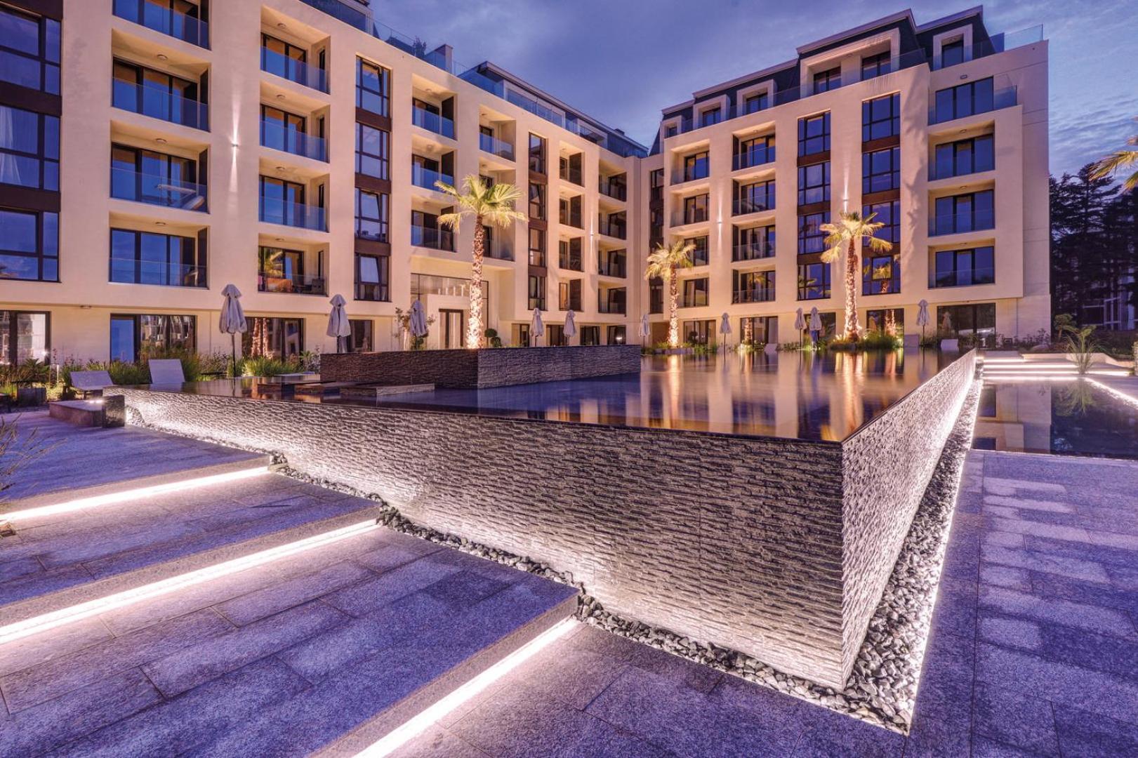 Marina Beach Azur- 100m from the BEACH & SPA! LUXURY APARTMENT!