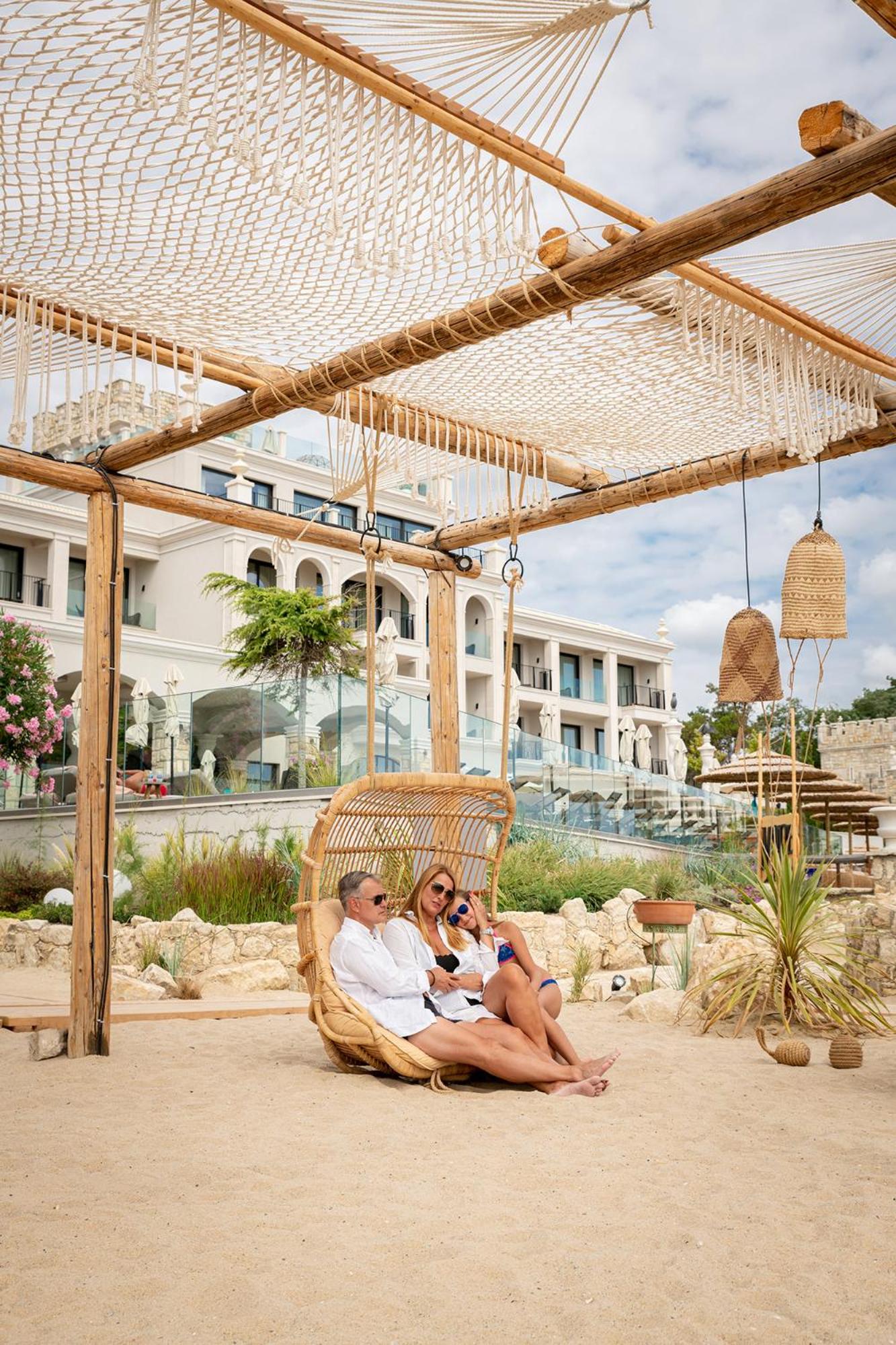 Marina Beach Azur- 100m from the BEACH & SPA! LUXURY APARTMENT!