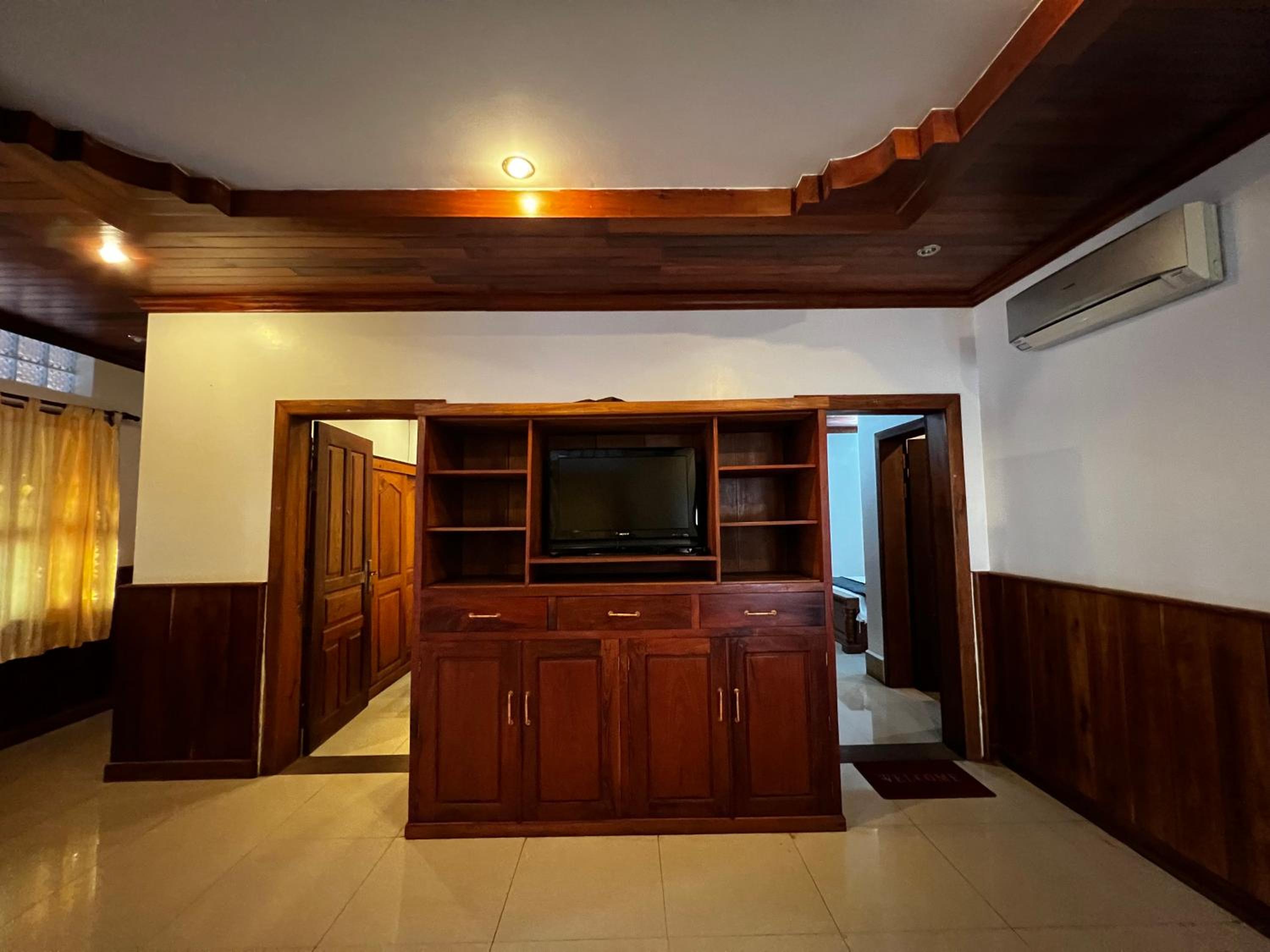 Shining Angkor Apartment Hotel