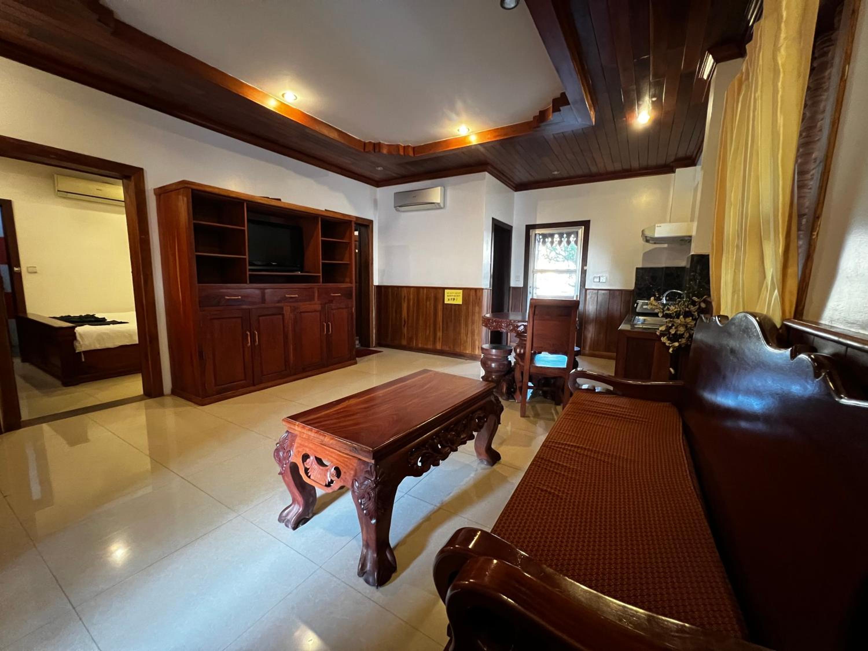 Shining Angkor Apartment Hotel