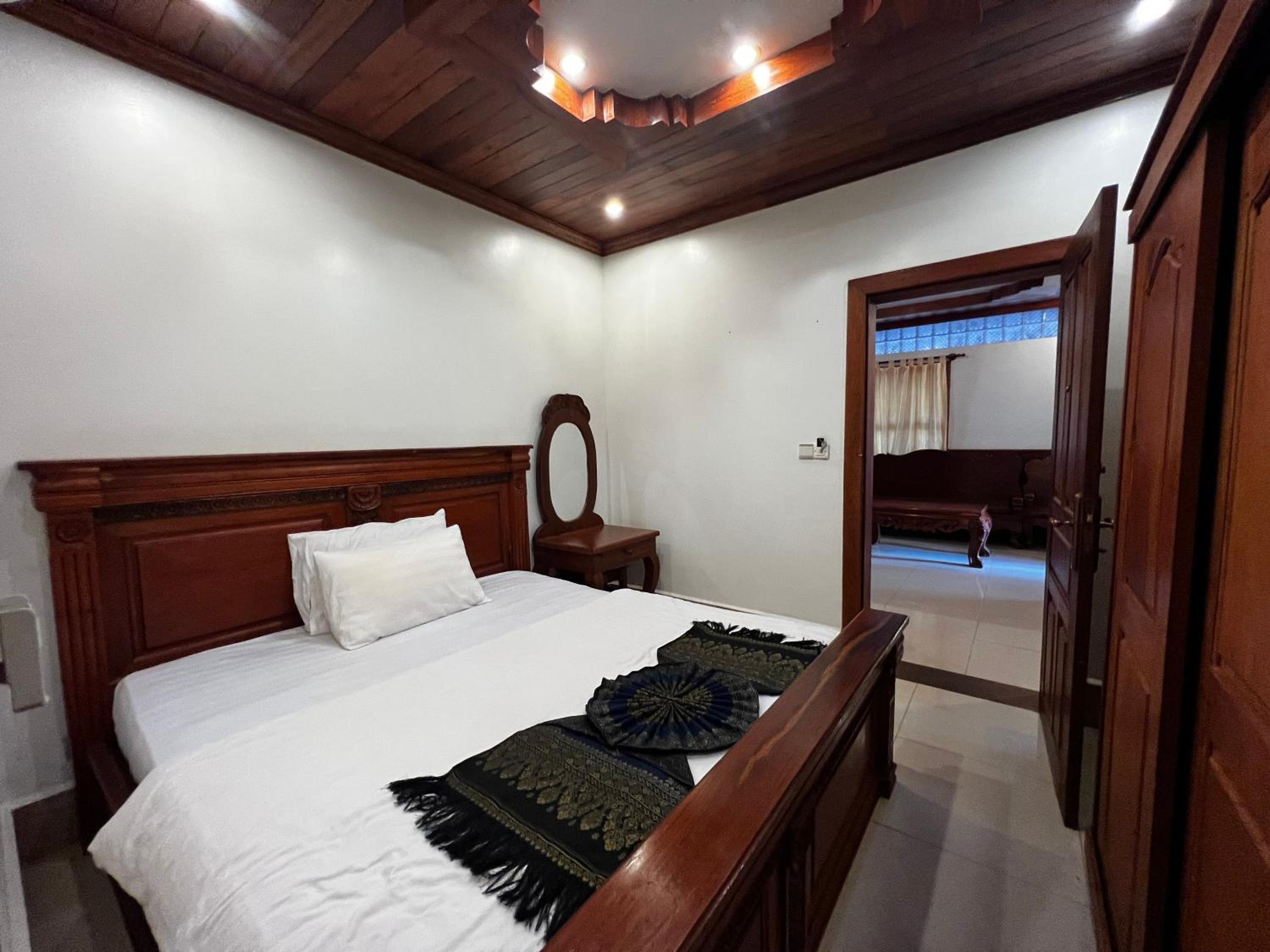 Shining Angkor Apartment Hotel