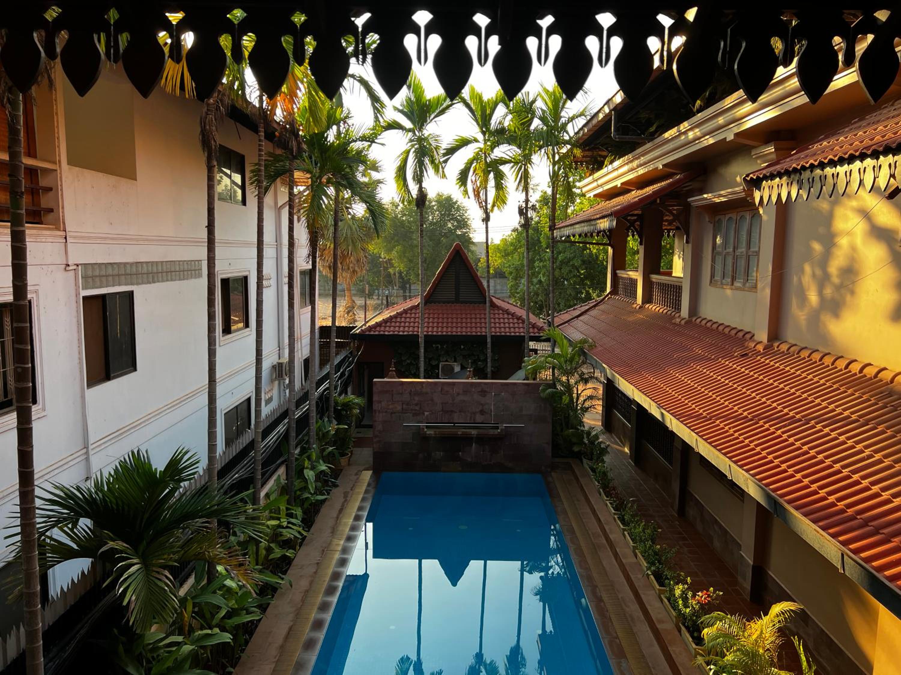 Shining Angkor Apartment Hotel