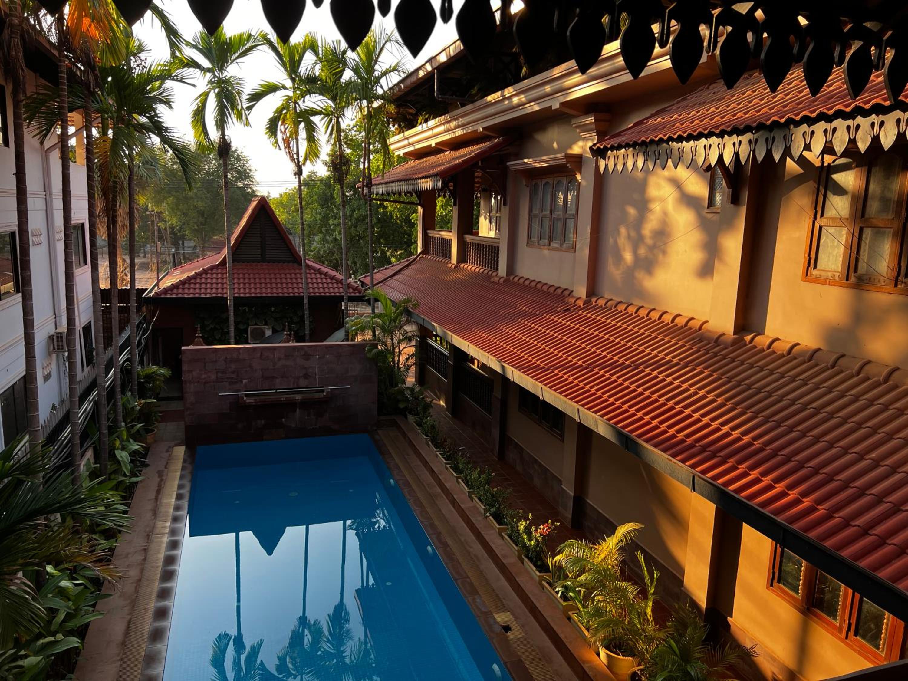 Shining Angkor Apartment Hotel