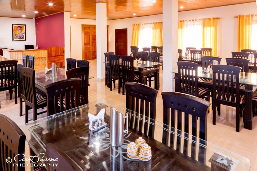restaurant