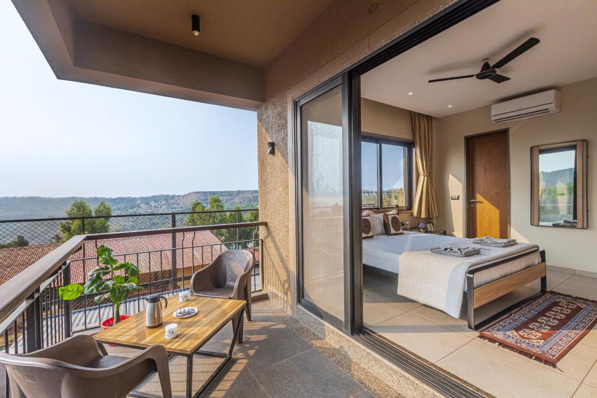 SaffronStays Cinco Elementos, Panchgani - stunning valley view pool villa, photo 9