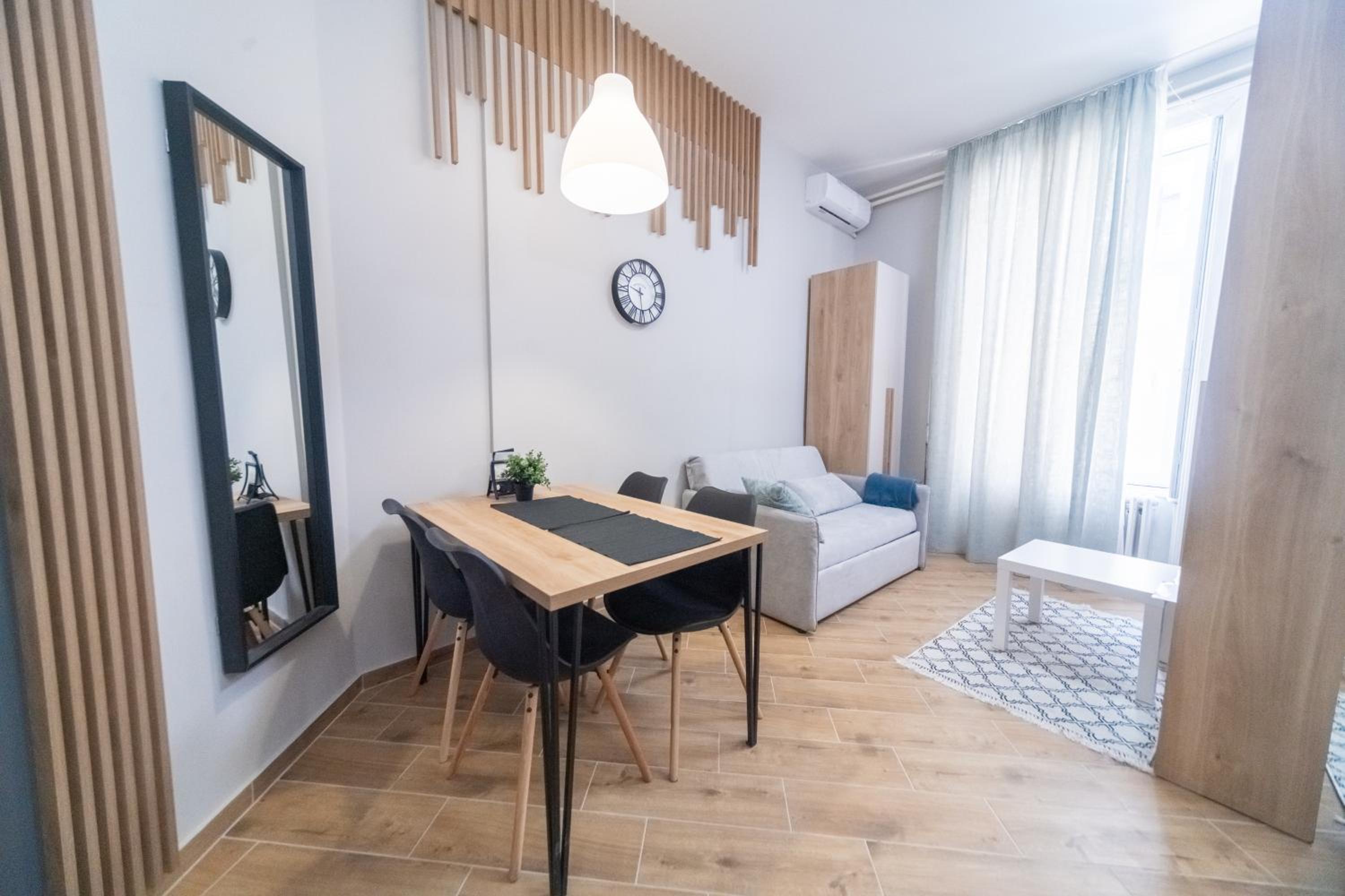 Manoir Apartments City Center