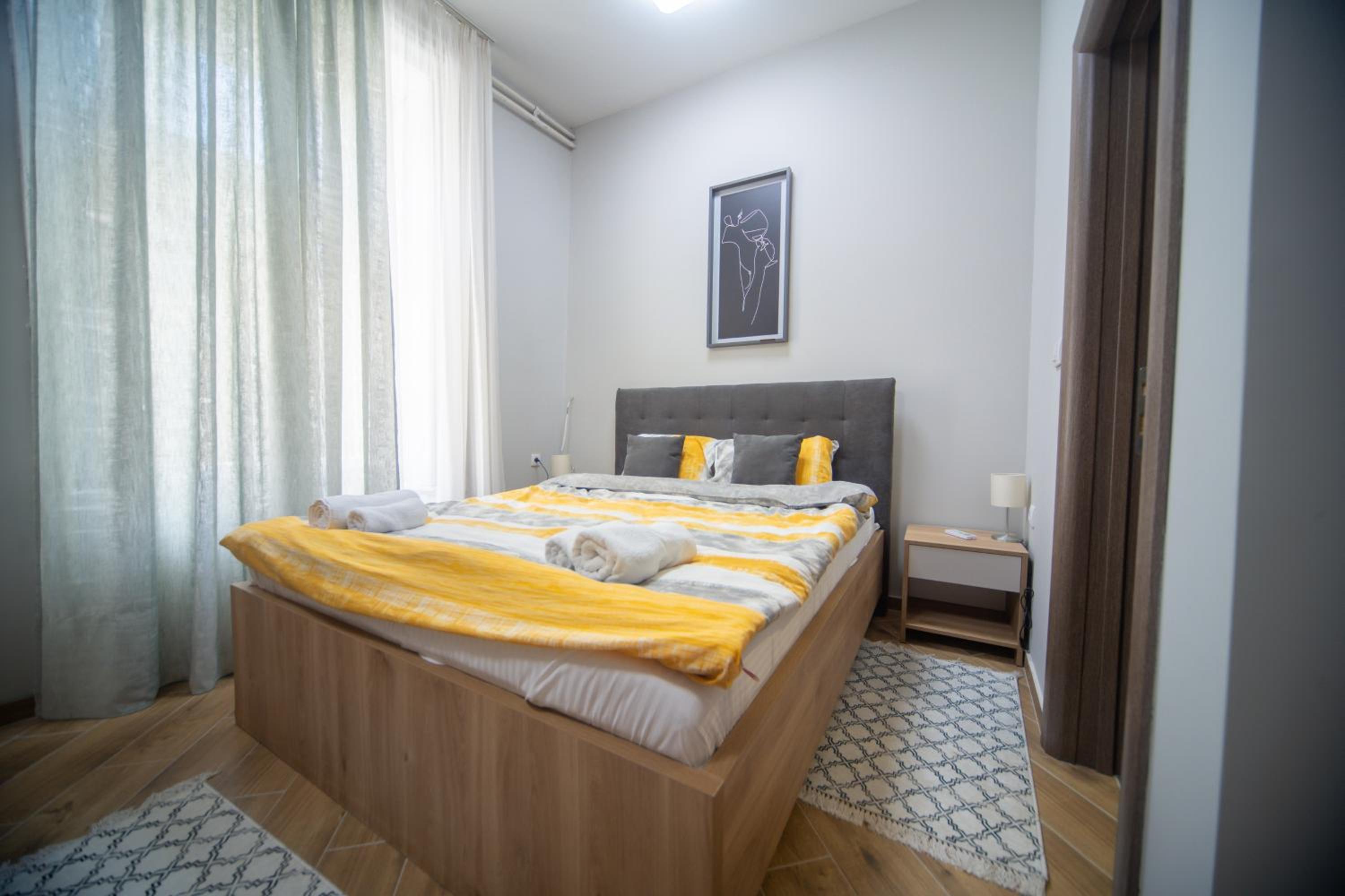 Manoir Apartments City Center
