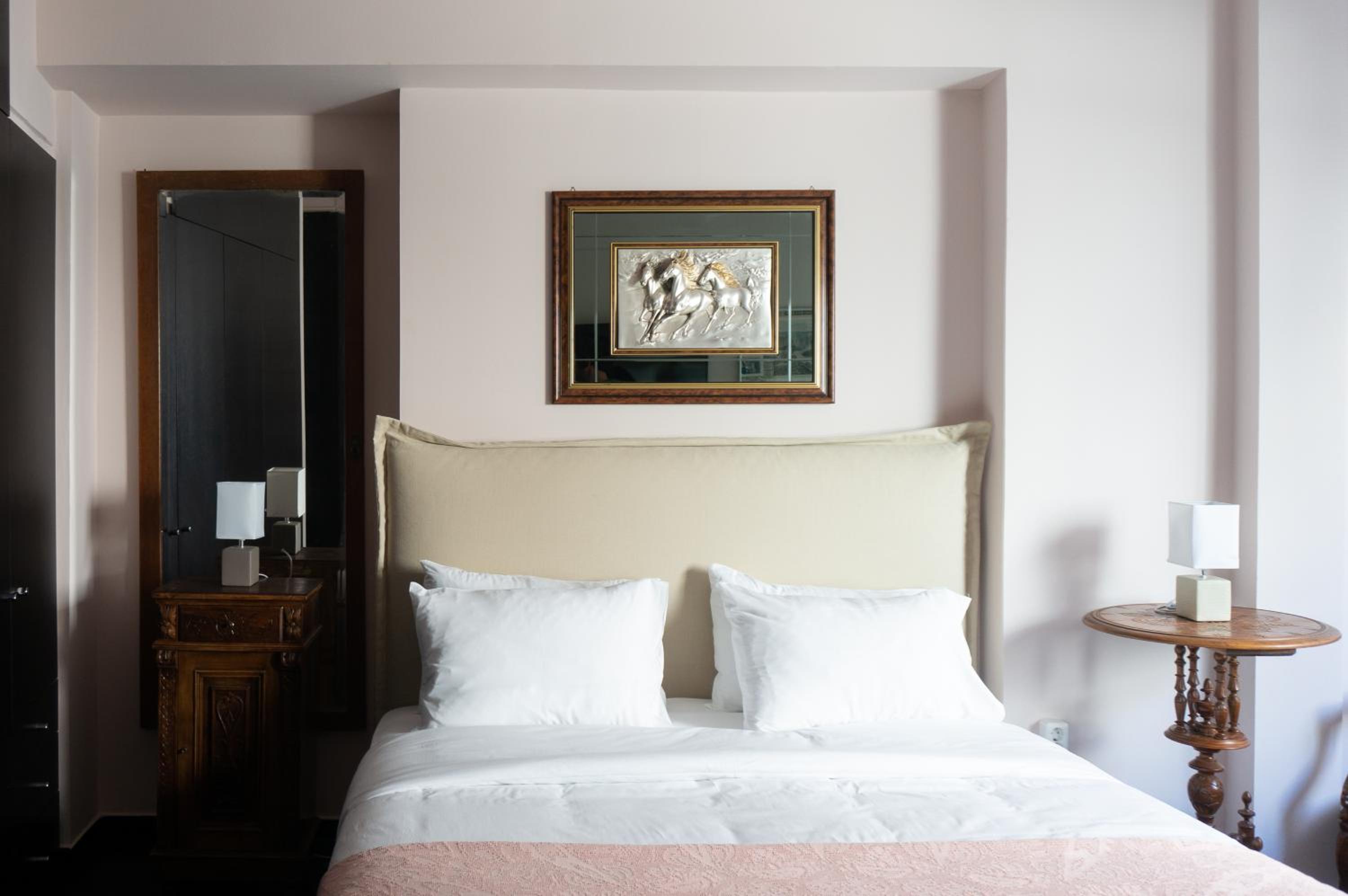 Afrodite's Mansion in Plaka by JJ Hospitality