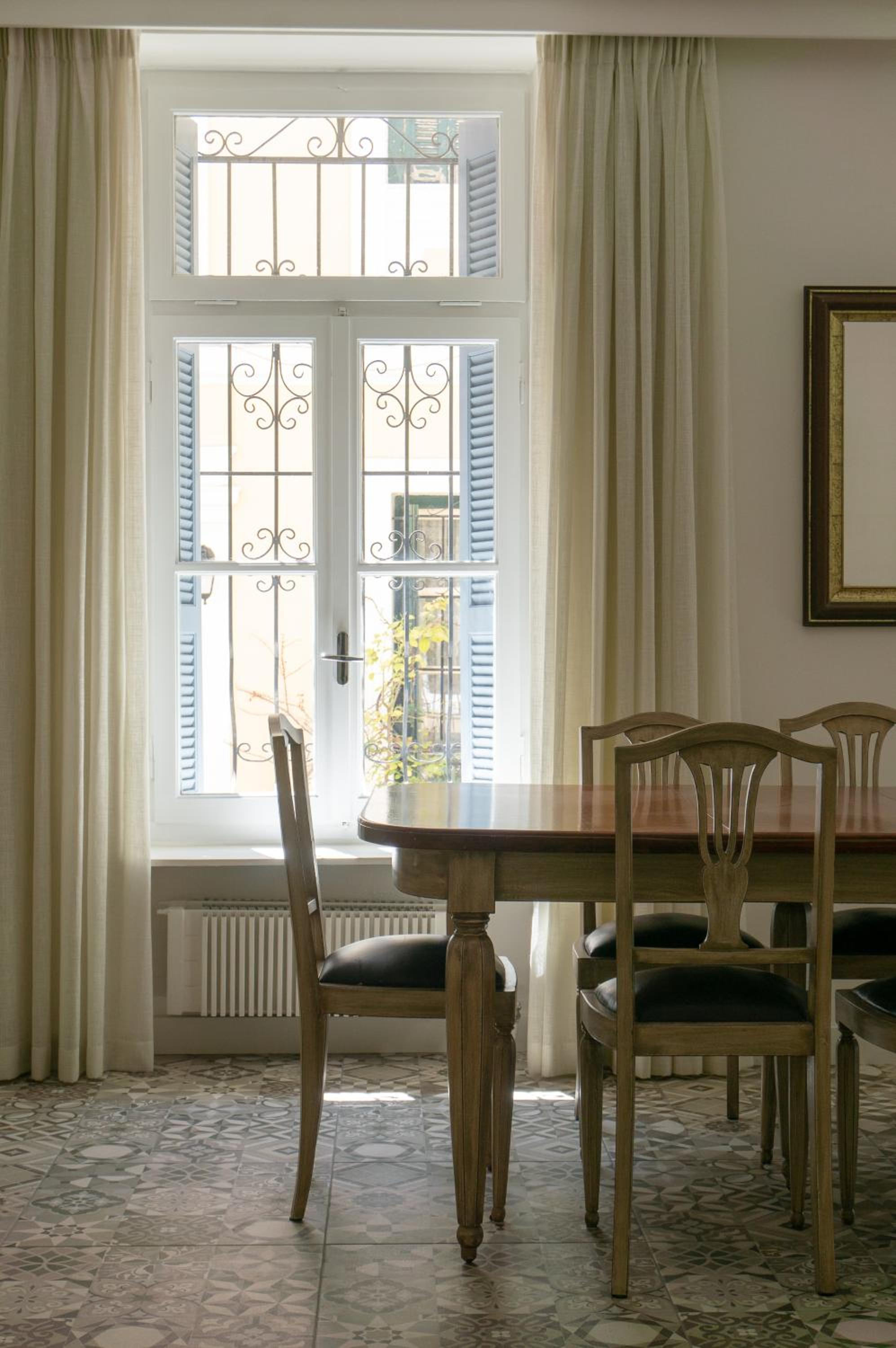 Afrodite's Mansion in Plaka by JJ Hospitality