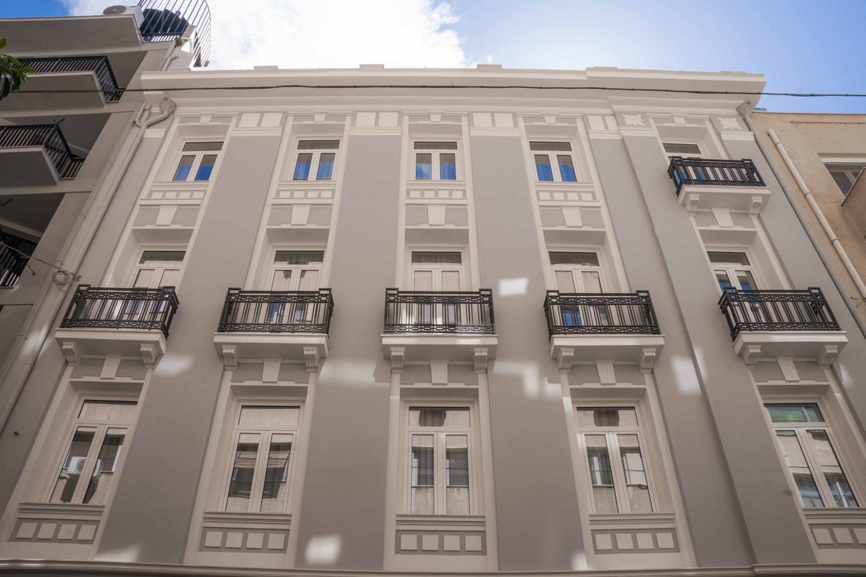 Hotel Paleo Suites - Image 1