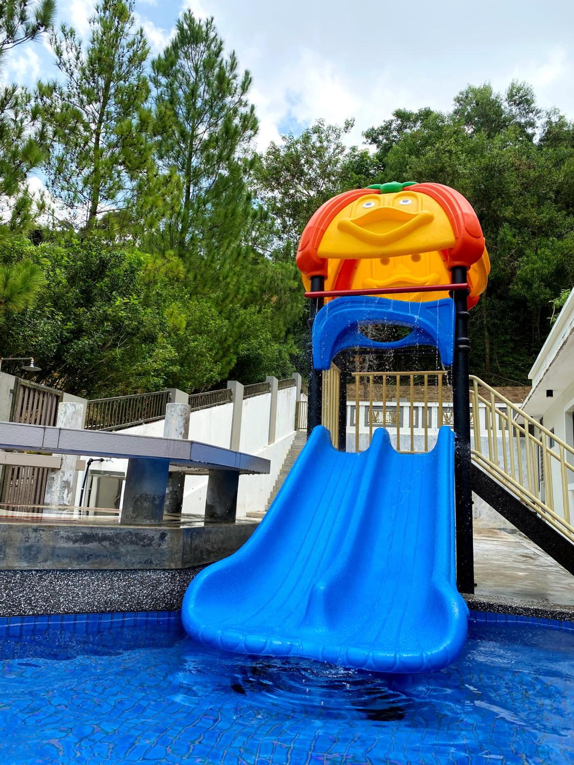 30PAX 7BR Villa with Kids Swimming pool, TV, Pool Table n BBQ near SPICE Arena Penang 9800 SQFT photo 6