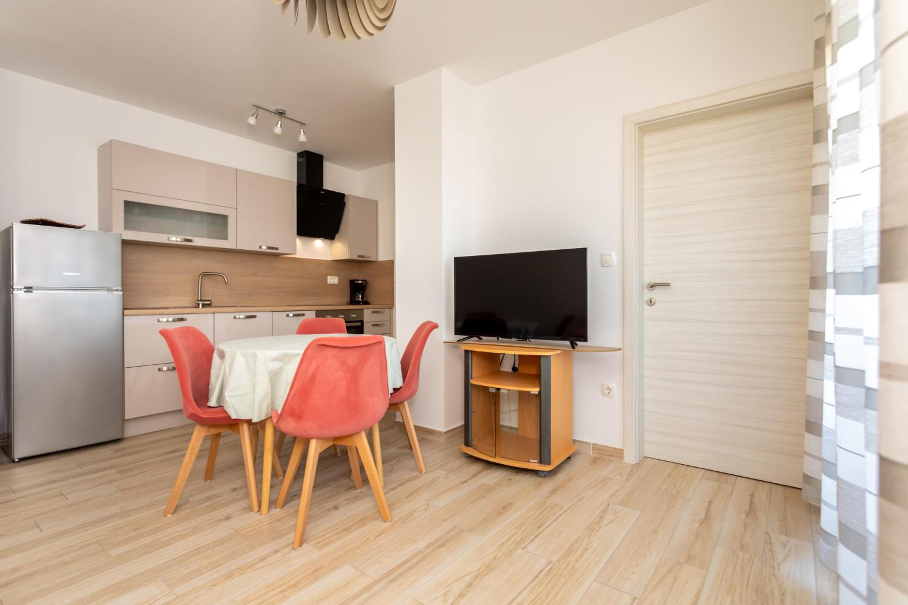 Apartments Jelena Vantačići