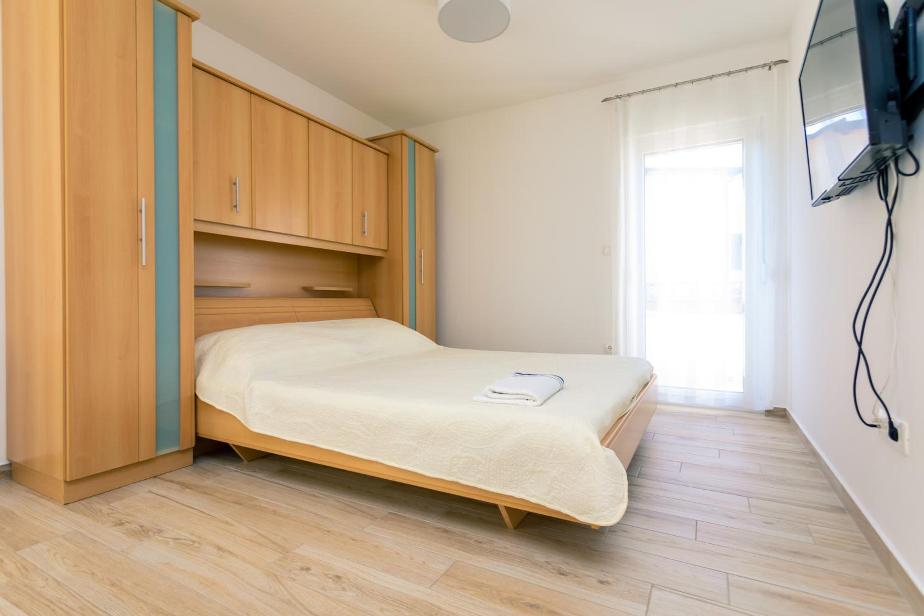 Apartments Jelena Vantačići