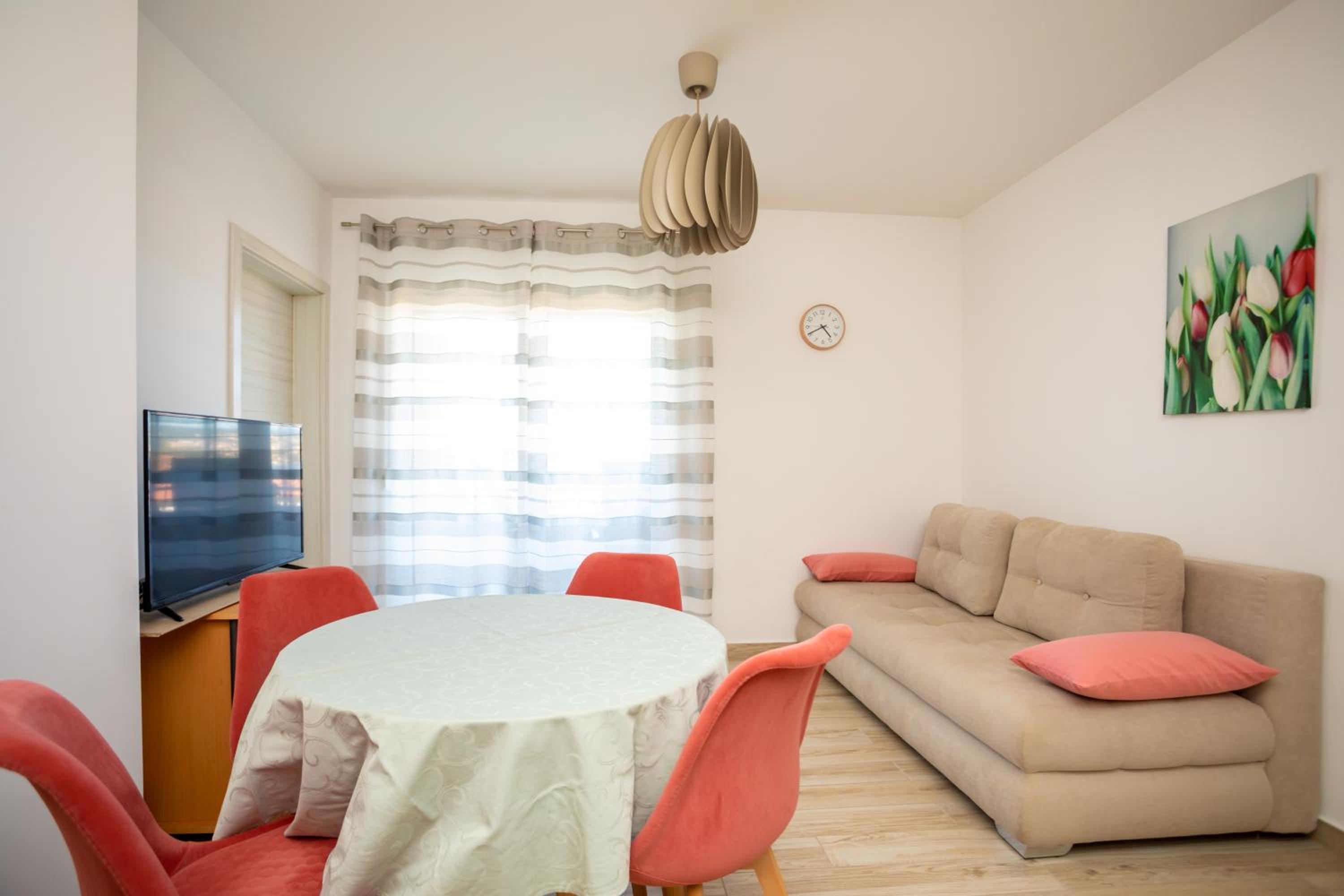 Apartments Jelena Vantačići