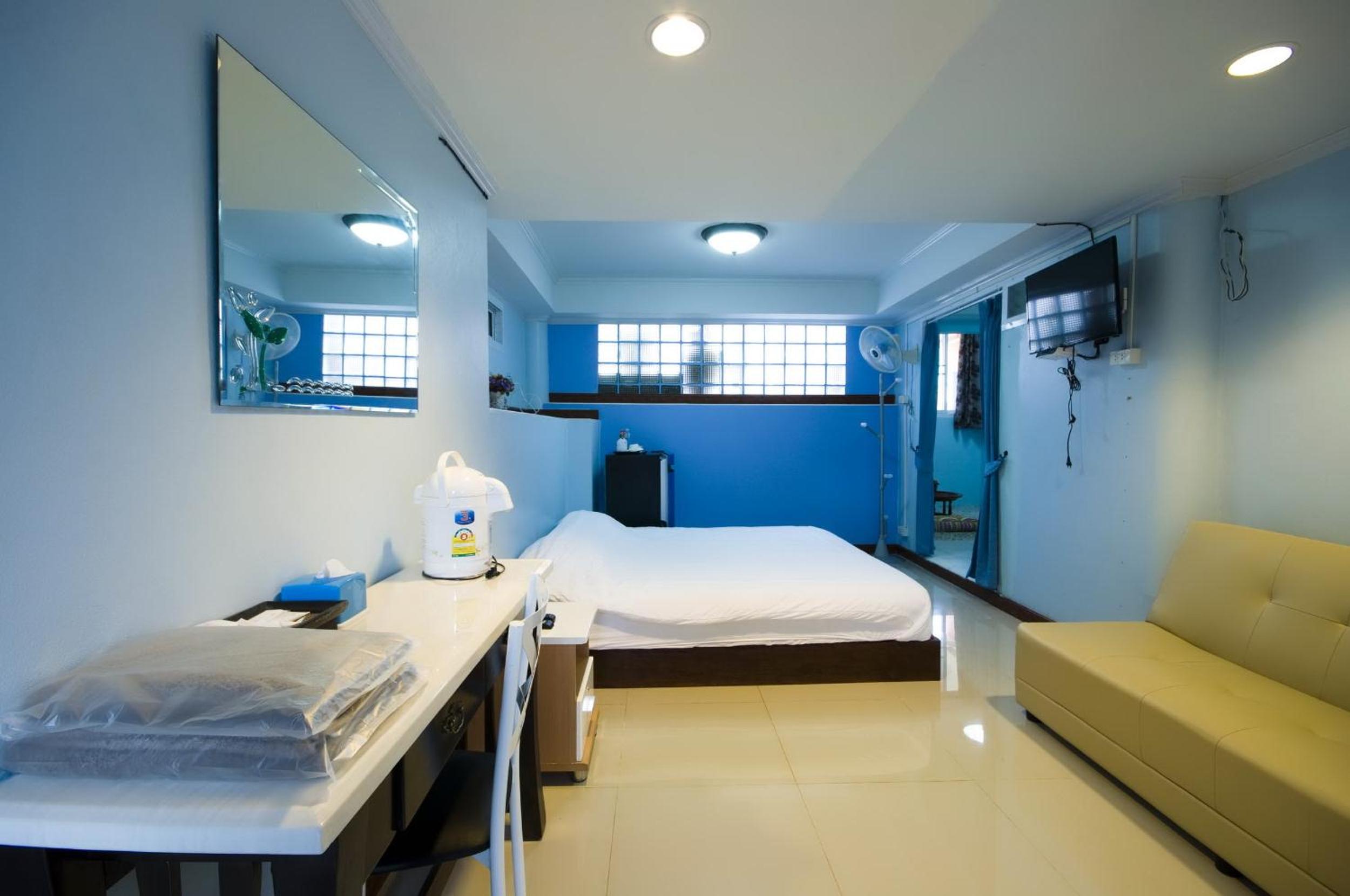 Mhork Buri Resort