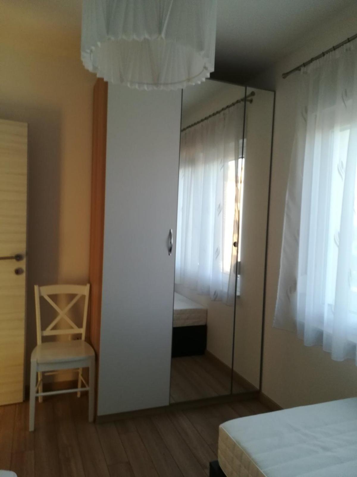 Apartments Jelena Vantačići