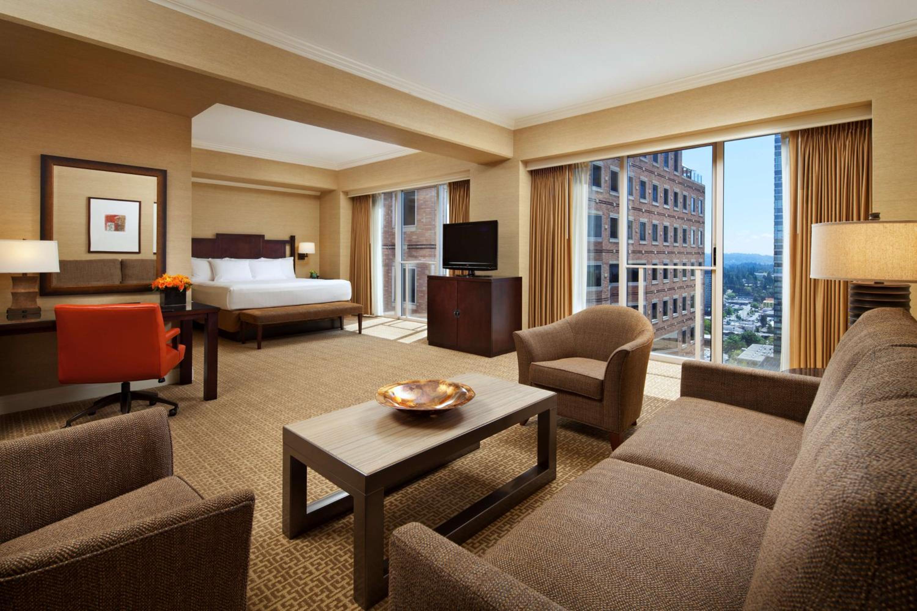 Hyatt Regency Bellevue - Property Image 2