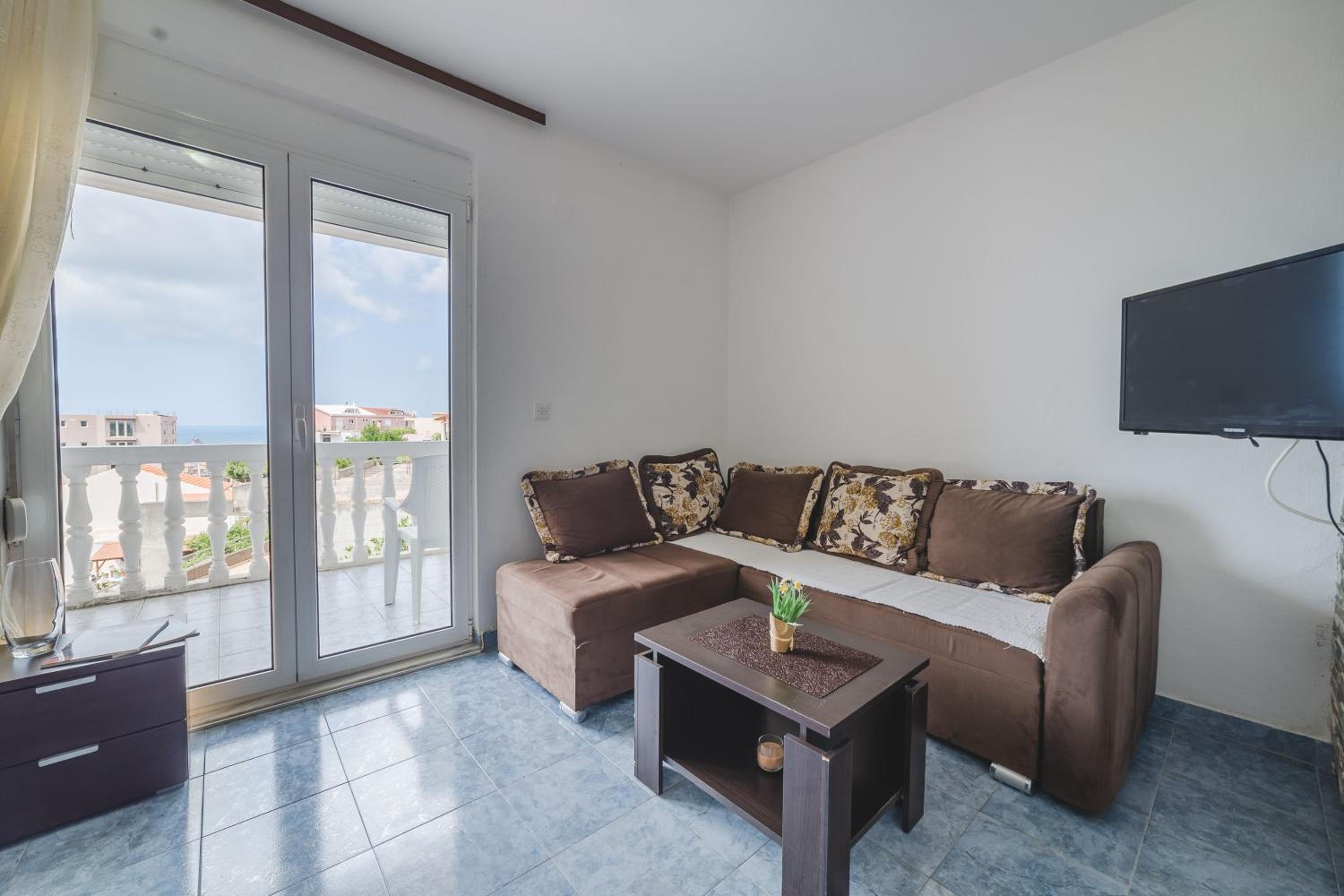 Apartments Boki