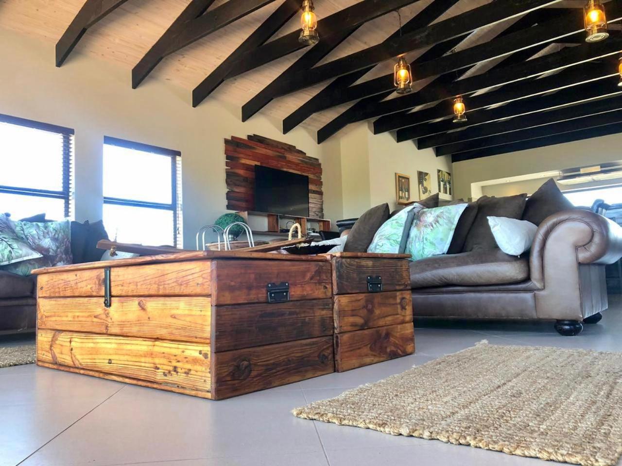 Steenbokkie Holiday Home