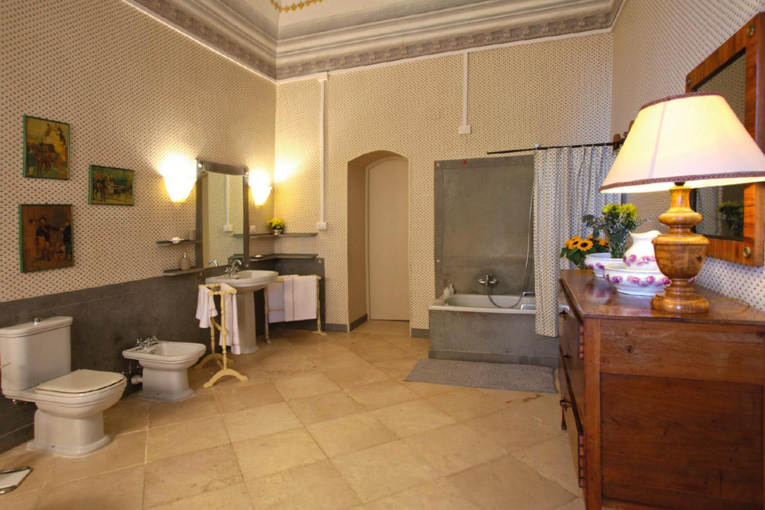 Photo 27