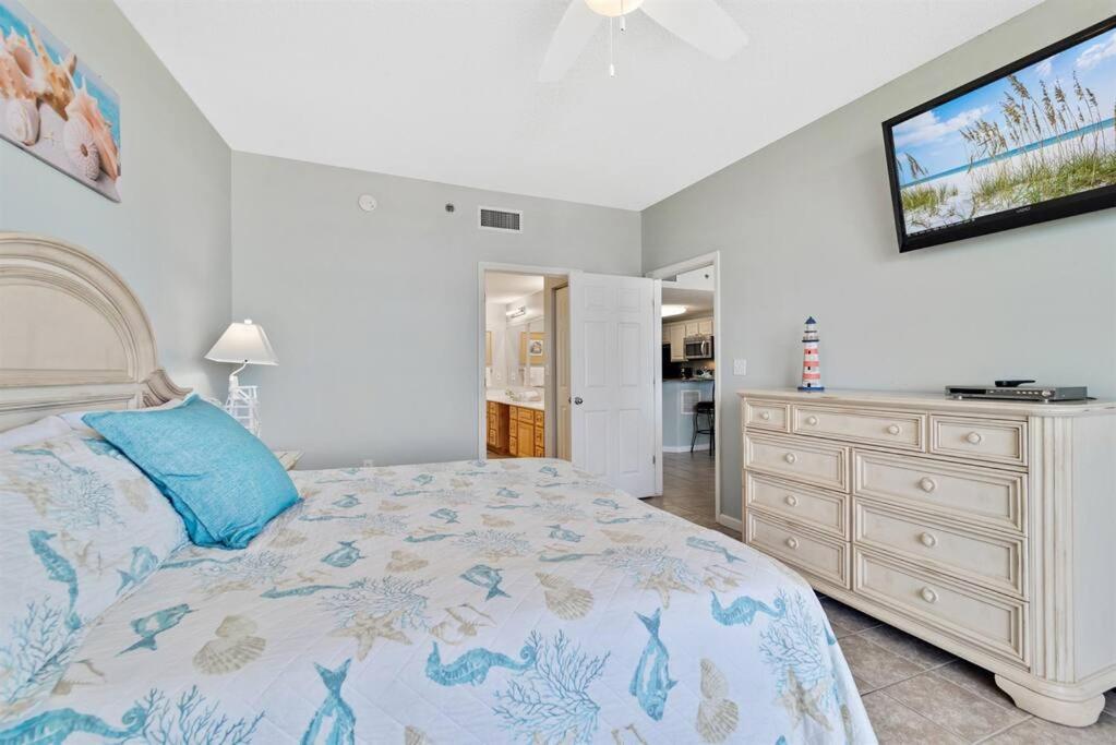 Bristol 405-Beachfront Condo with Breathtaking Views view 2