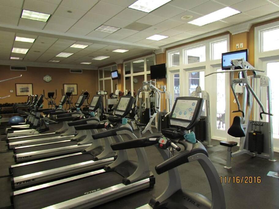 Doral 103-BeachClub 1st Floor-Luxury Resort-Beachfront-Updated-New Furniture view 2