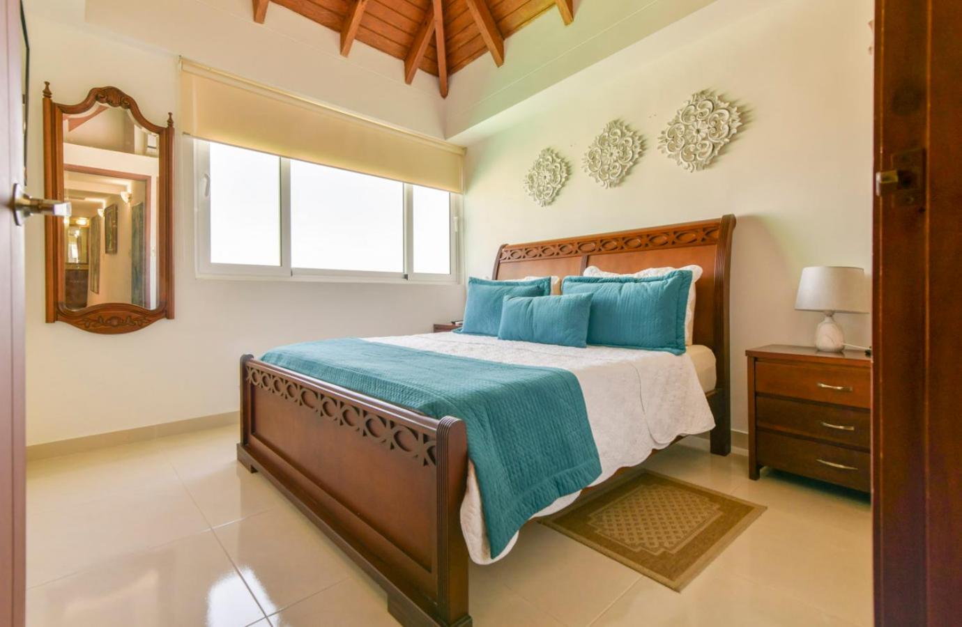 PENTHOUSE AGUAMARINA