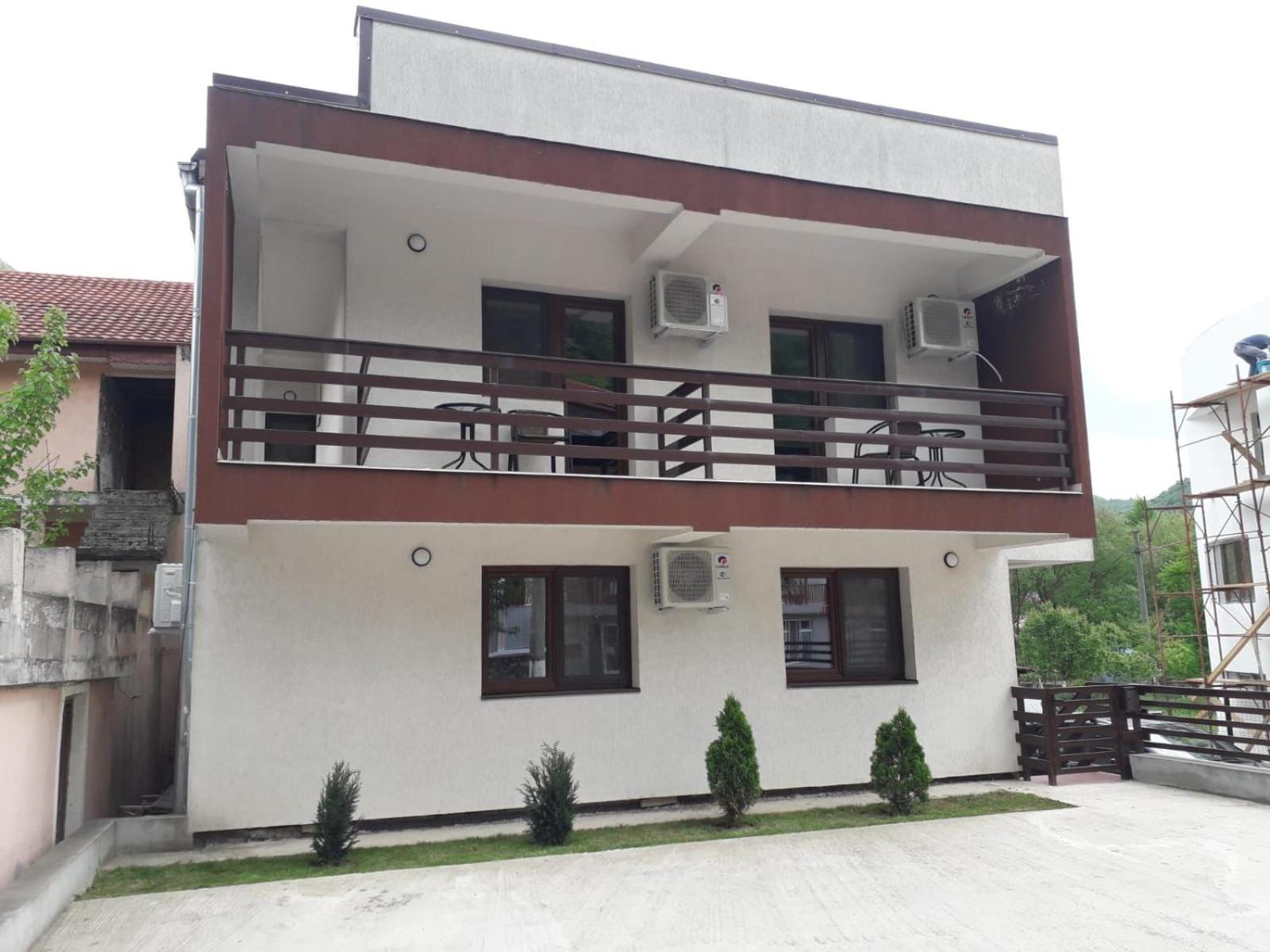 Hotel Vila Ovidiu - Image 1