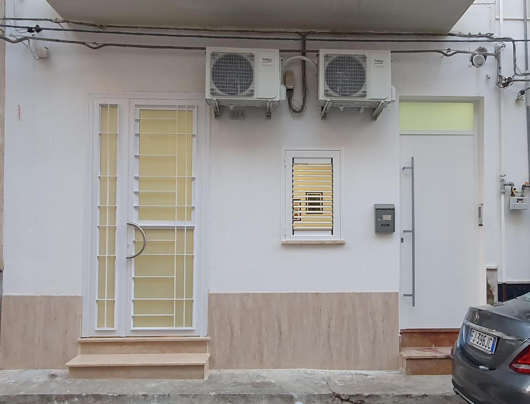 Airport Home TUREI & BRINGO Car Rental photo 3