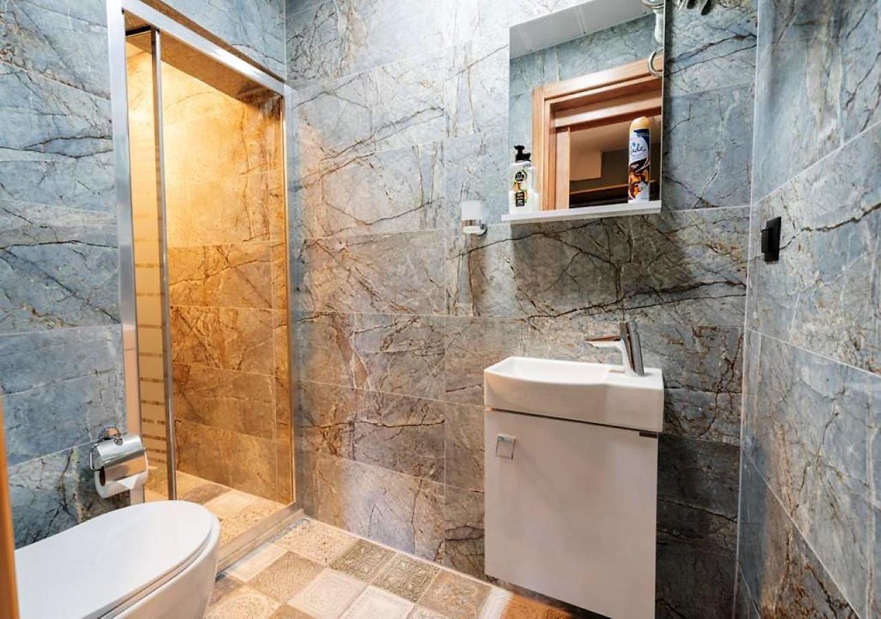 Liman Deluxe Hotel - Image 13