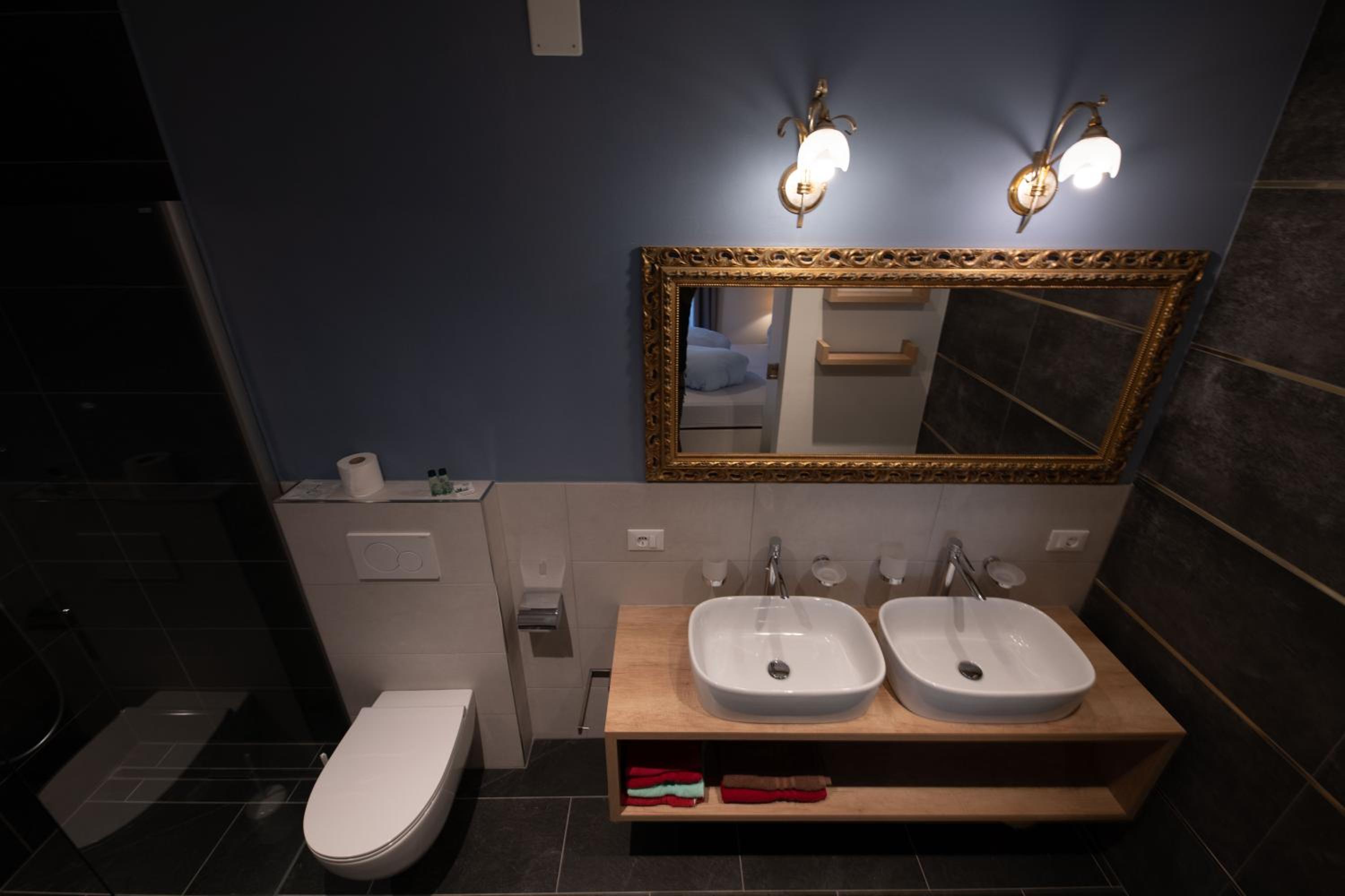 Photo 43