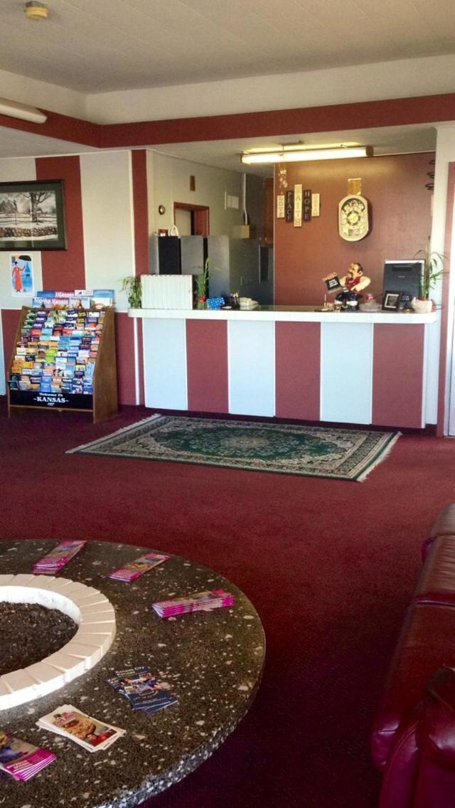 Village Inn Salina