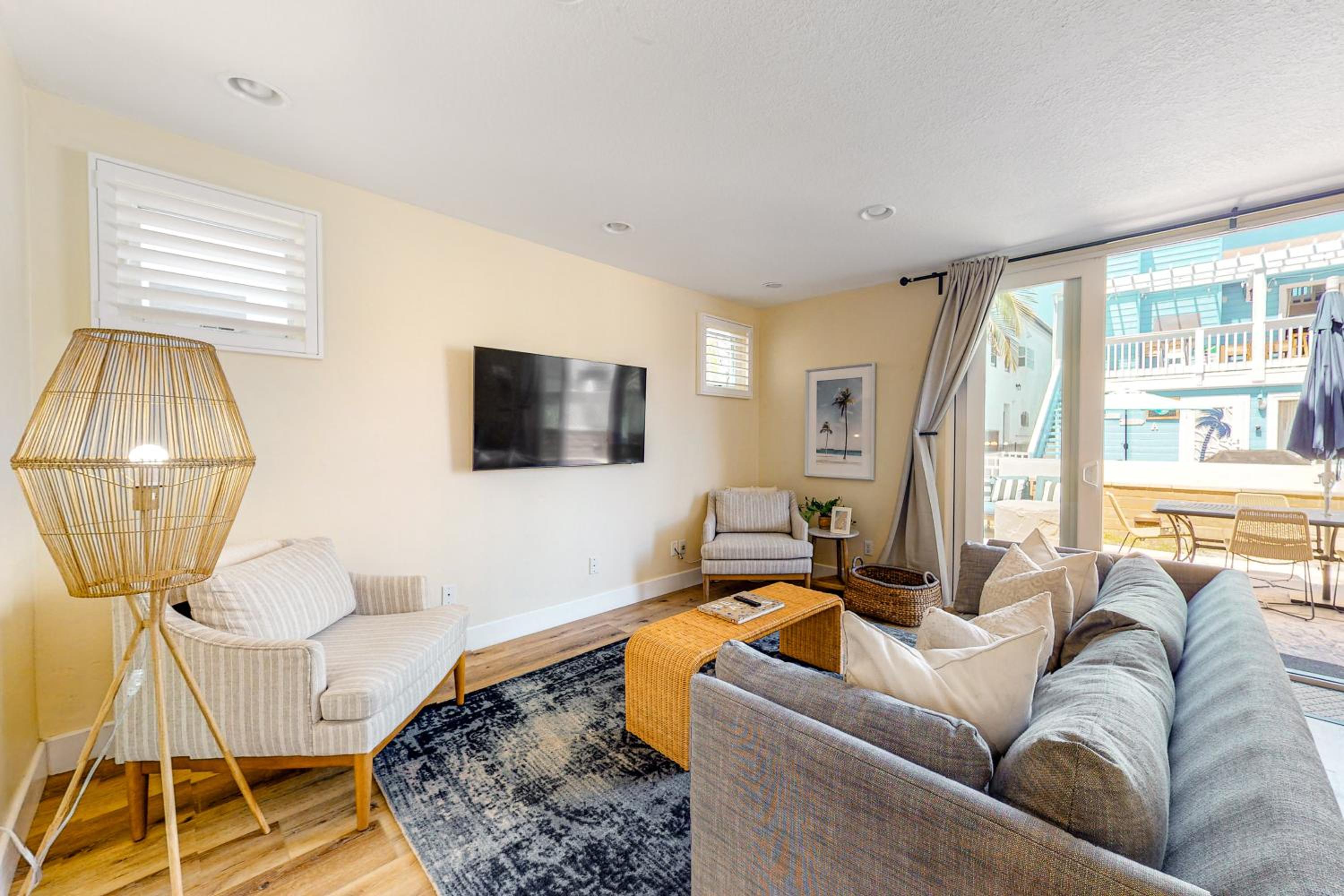 Walk to Mission Beach Centrally Located Townhome