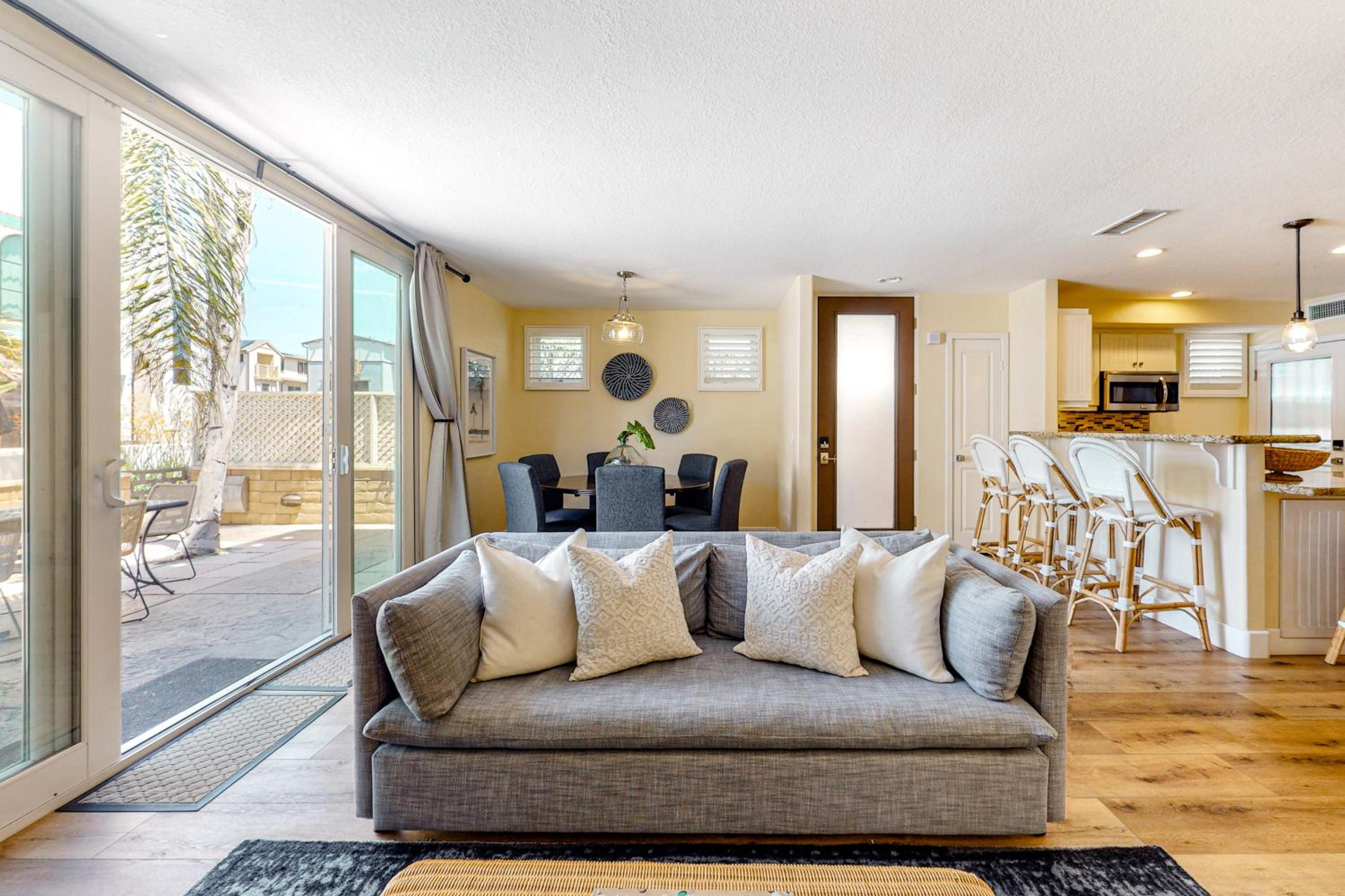 Walk to Mission Beach Centrally Located Townhome