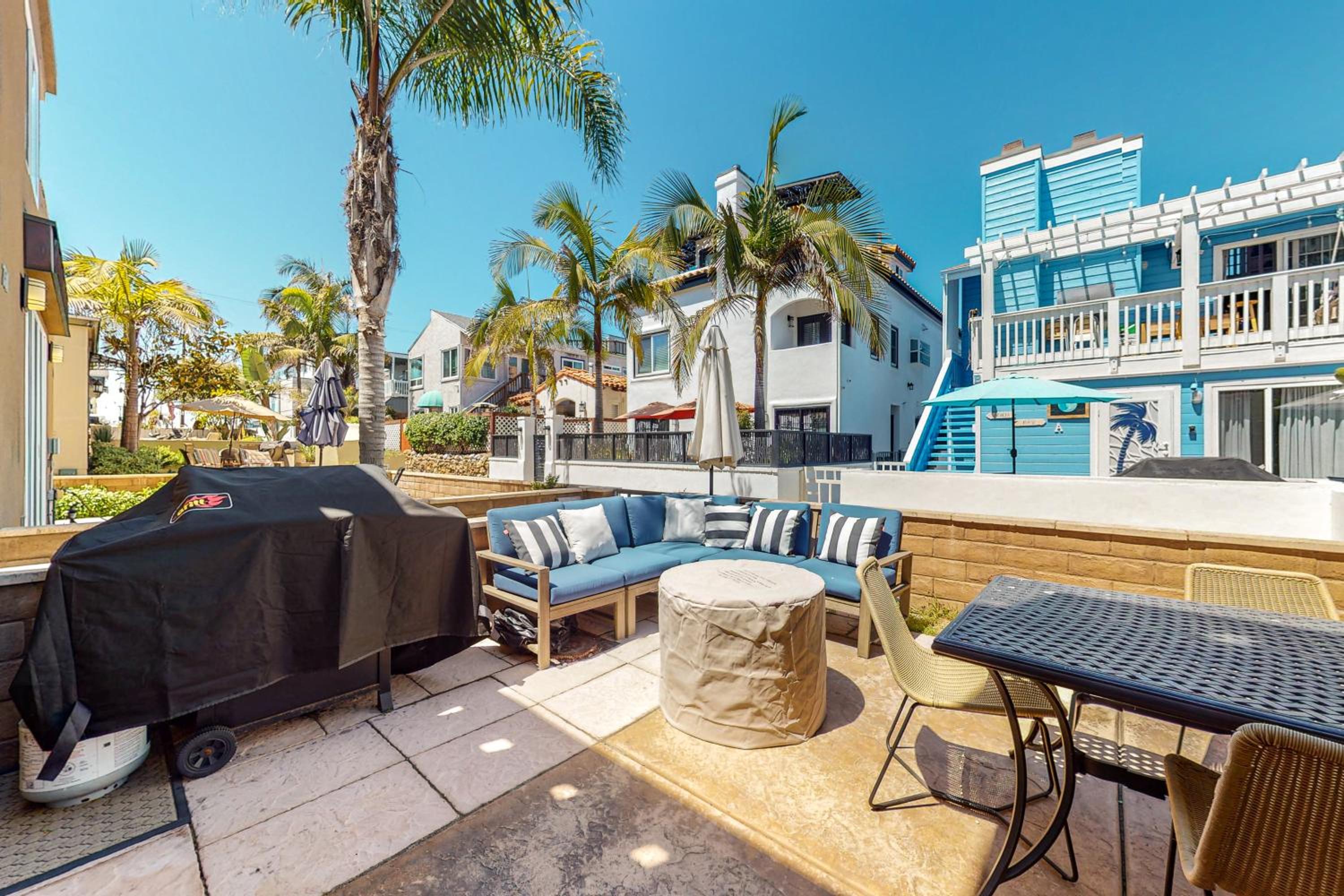 Walk to Mission Beach Centrally Located Townhome