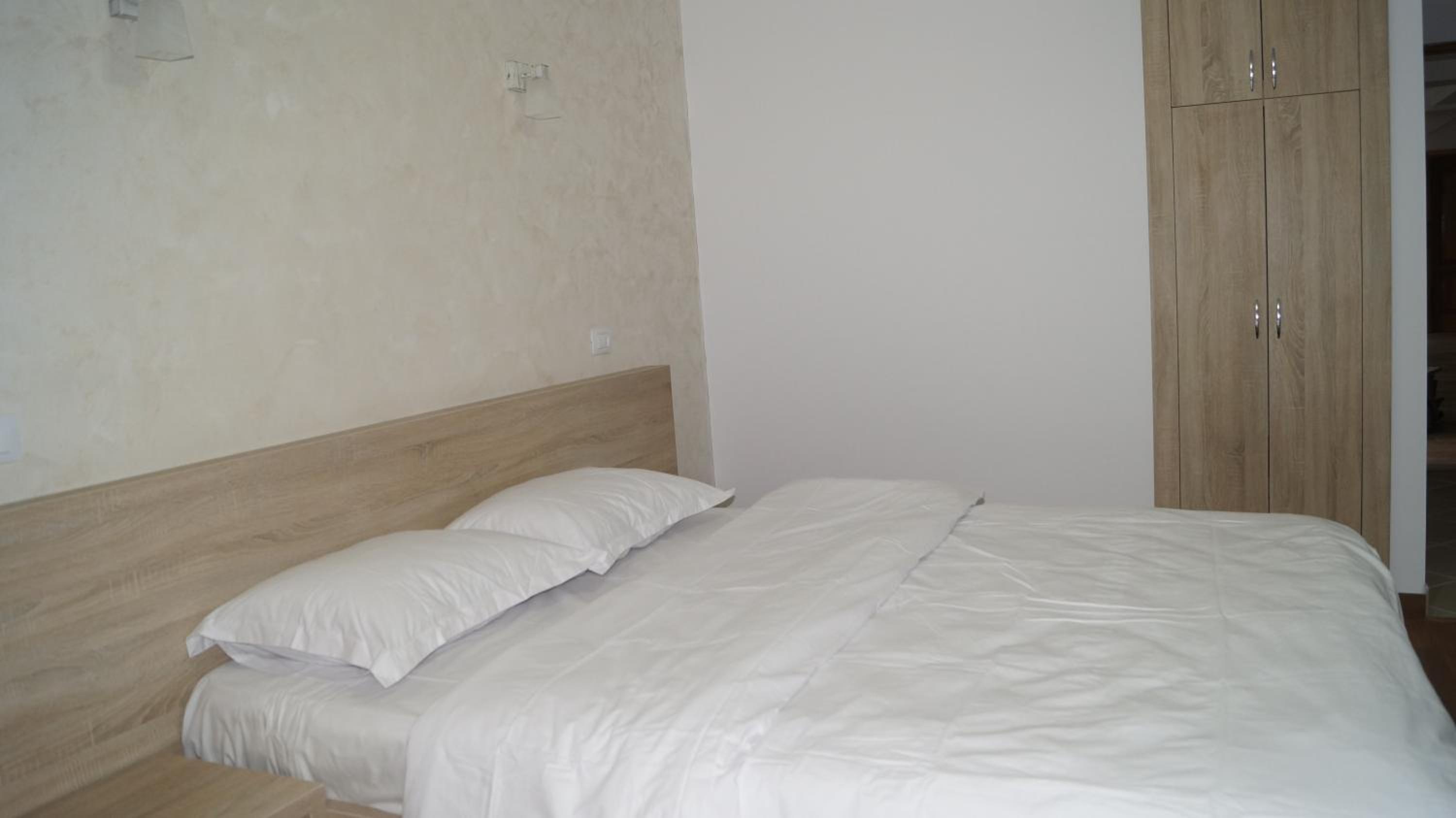 Vila Ovidiu view 3