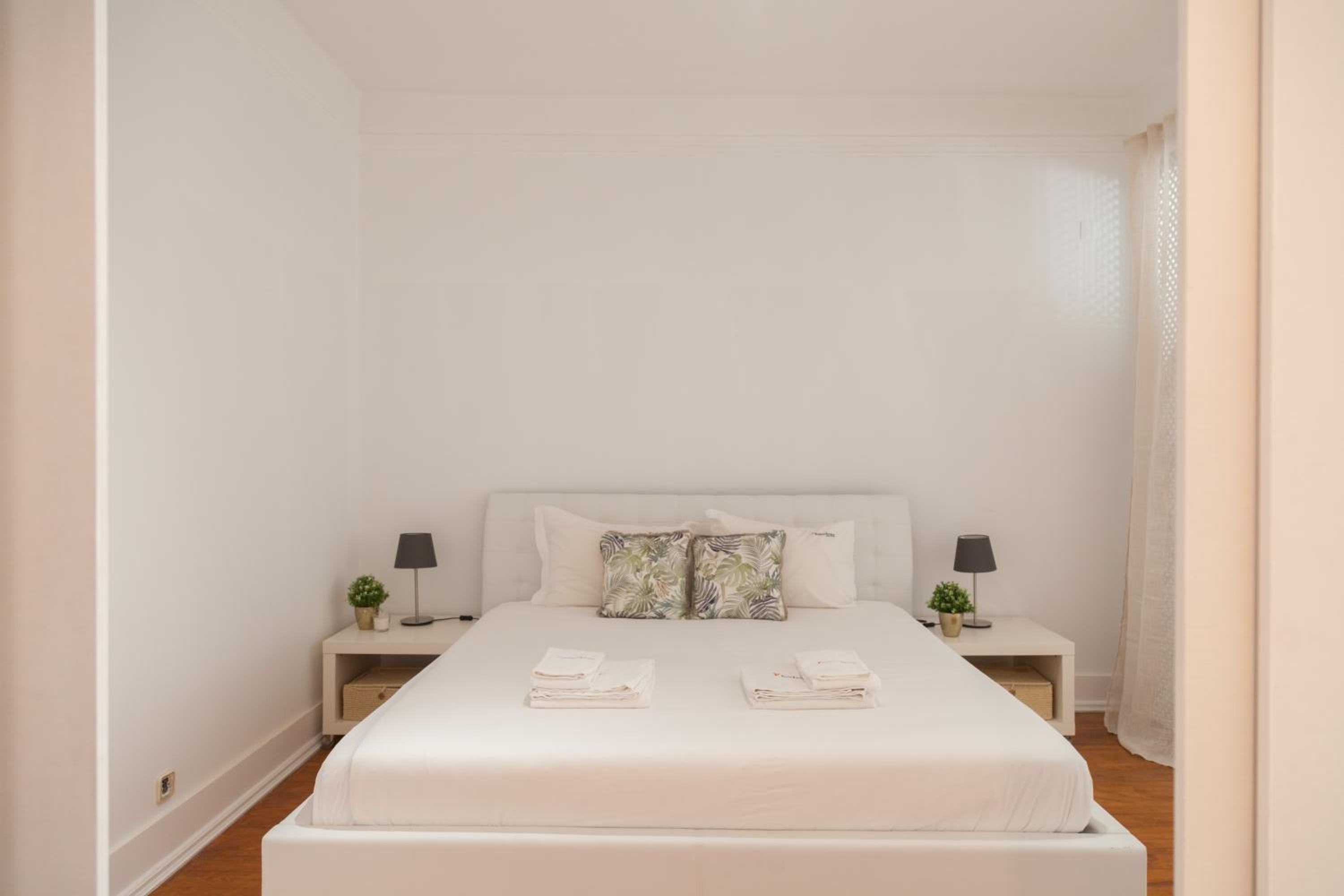 FLH Attractive Marquês de Pombal Flat view 4