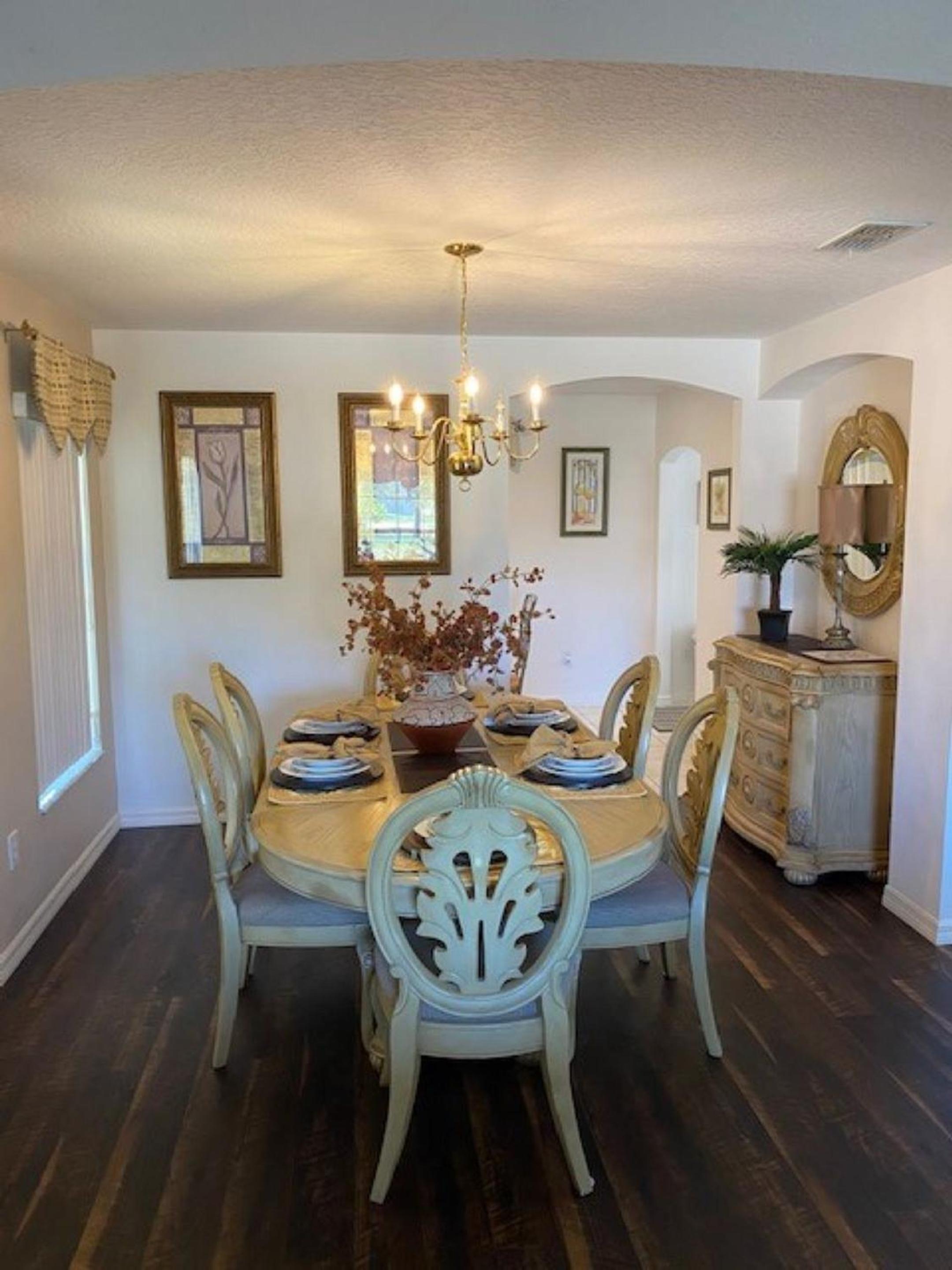 K&K Vacation Homes With Private Pool view 5
